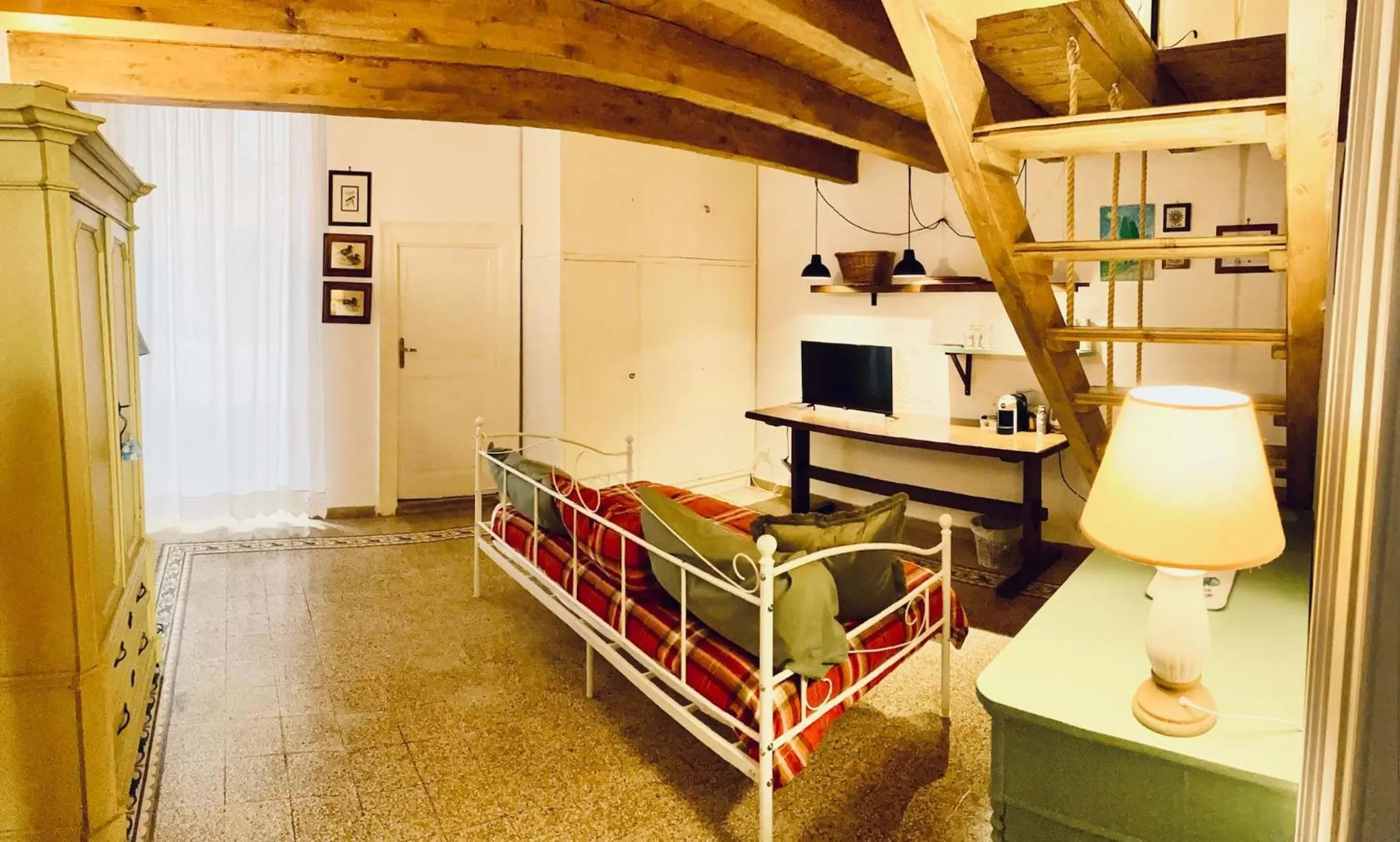 Seating Area in ELENA 39