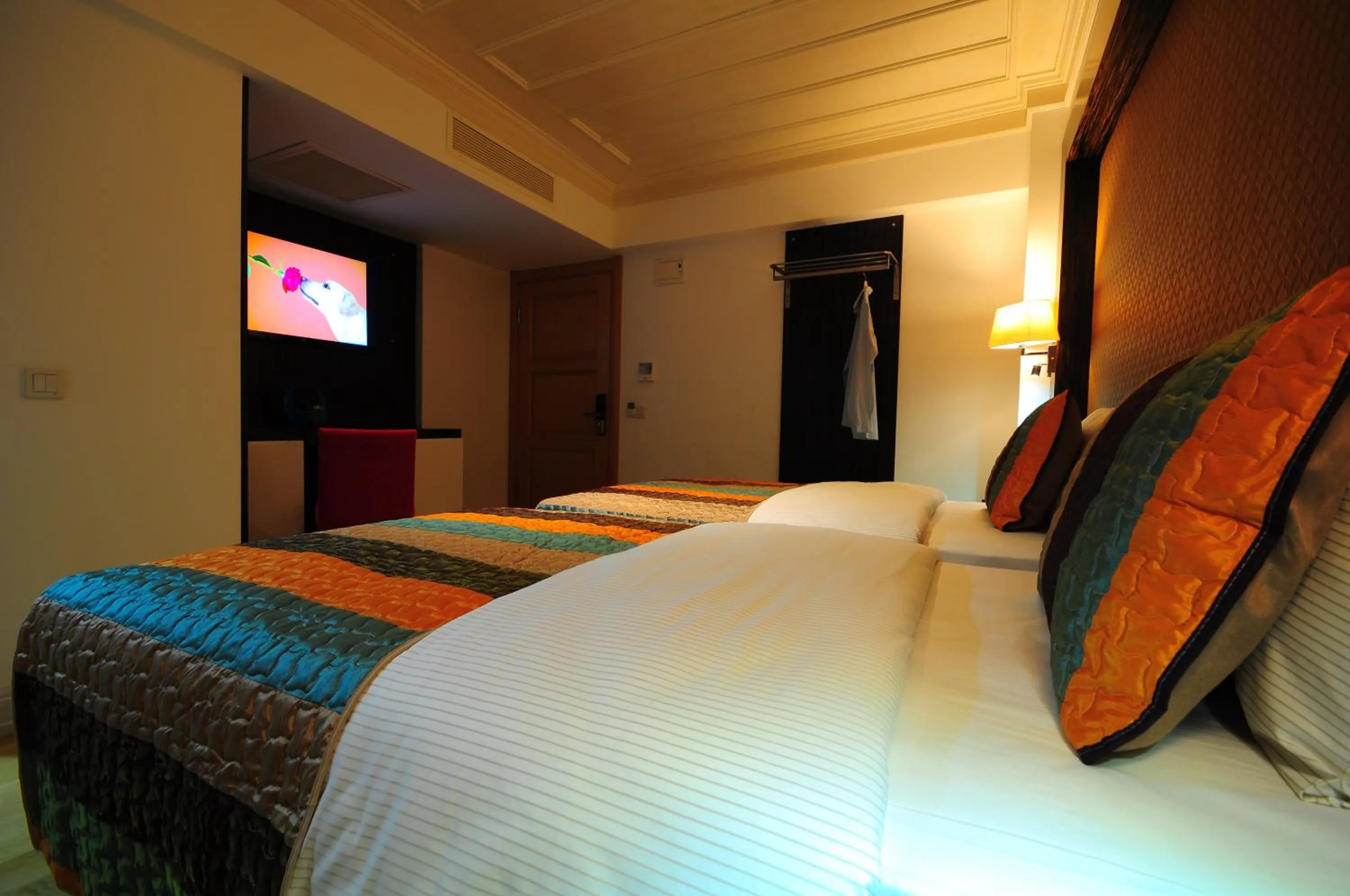 Bed in Ottopera Hotel