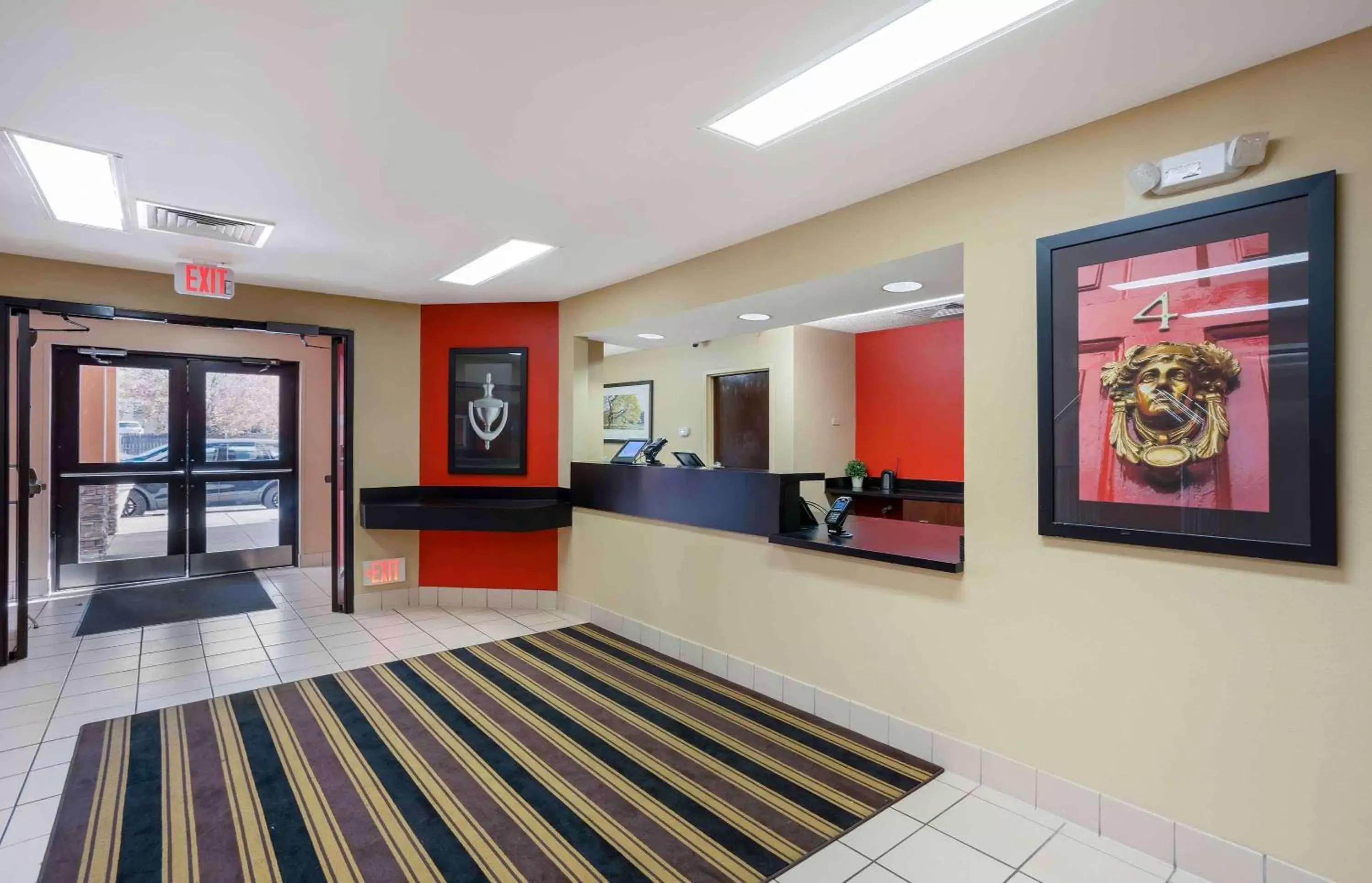 Lobby or reception in Extended Stay America Select Suites - Springfield - South Lobby or reception in Extended Stay America Select Suites - Springfield - South
