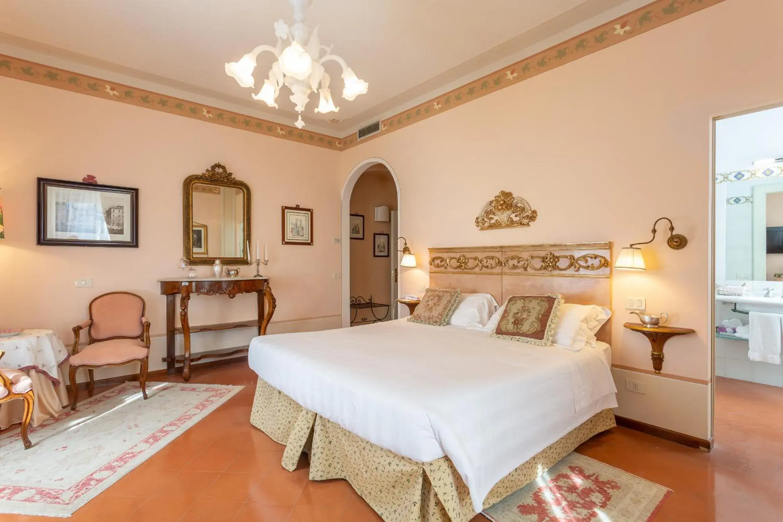 Photo of the whole room, Bed in Hotel Villa Marsili