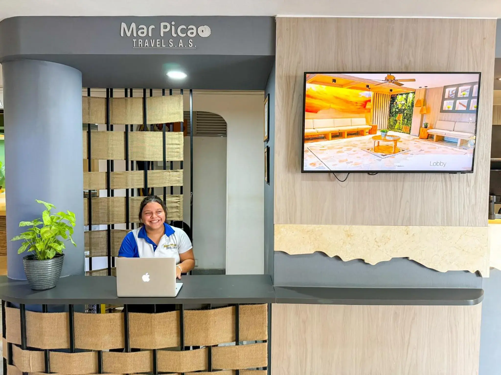 Lobby or reception in Hotel Valladolid