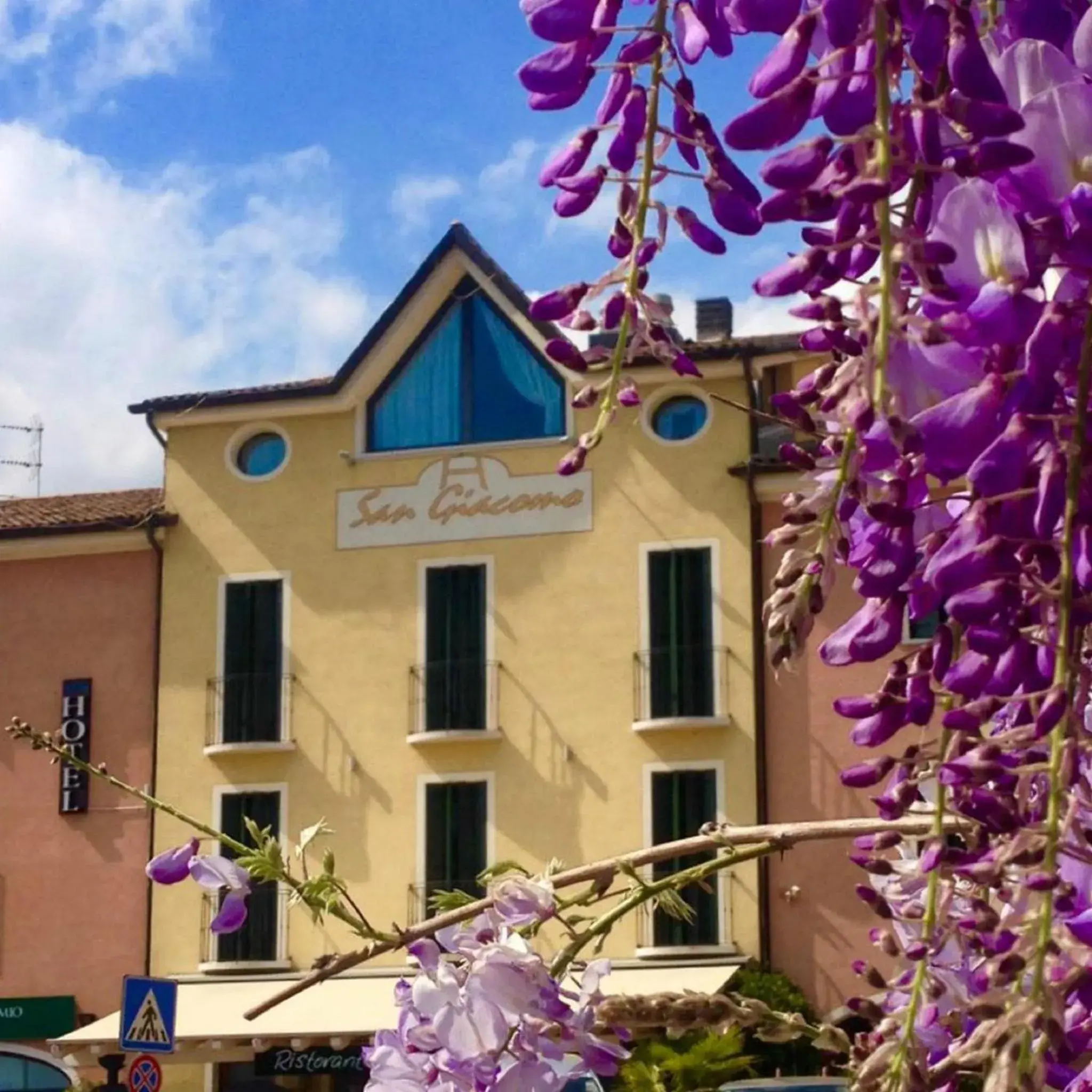 Facade/entrance in Wine Hotel San Giacomo Activity & Wellness