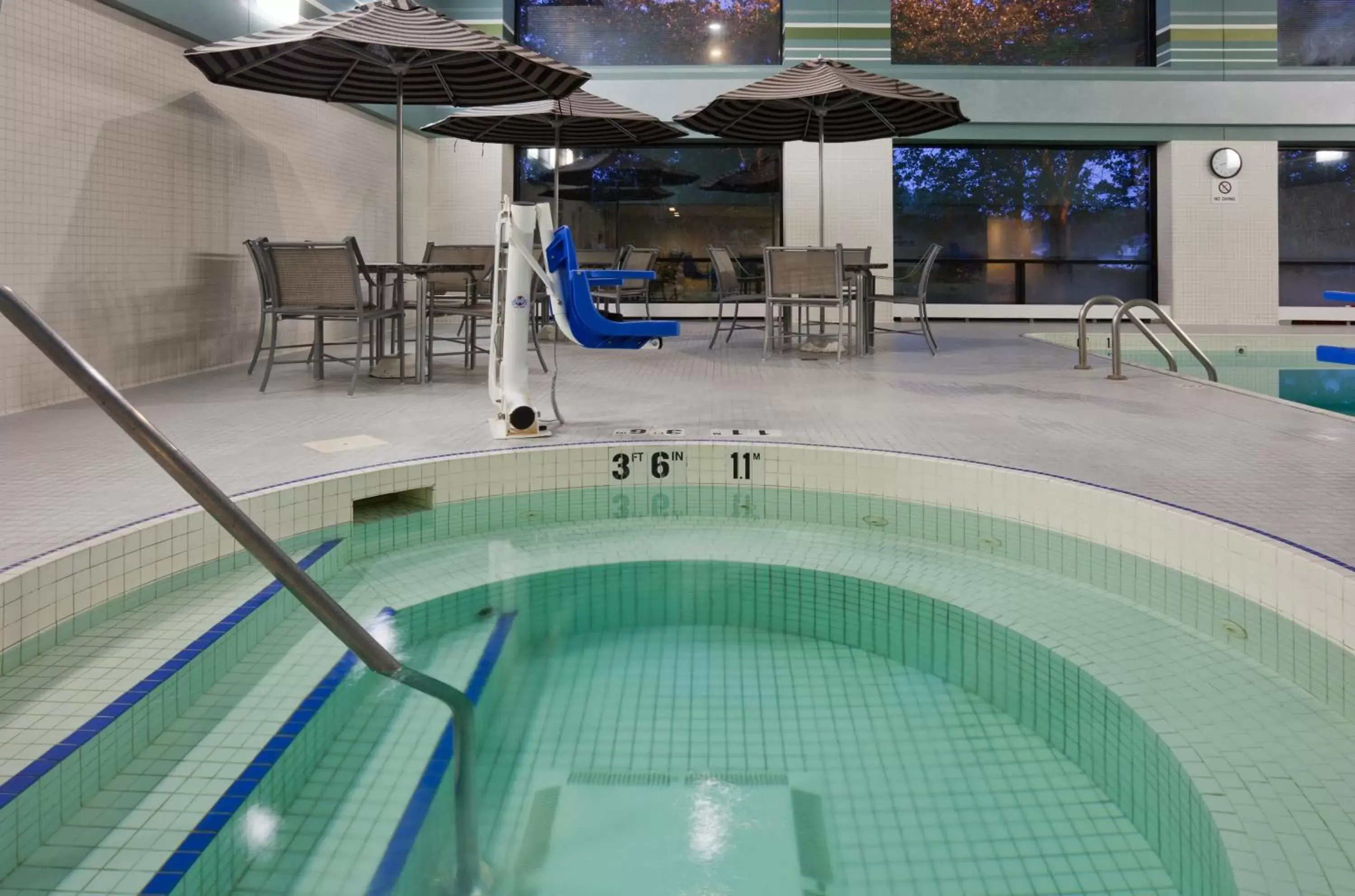 Swimming Pool in Crowne Plaza Minneapolis West, an IHG Hotel
