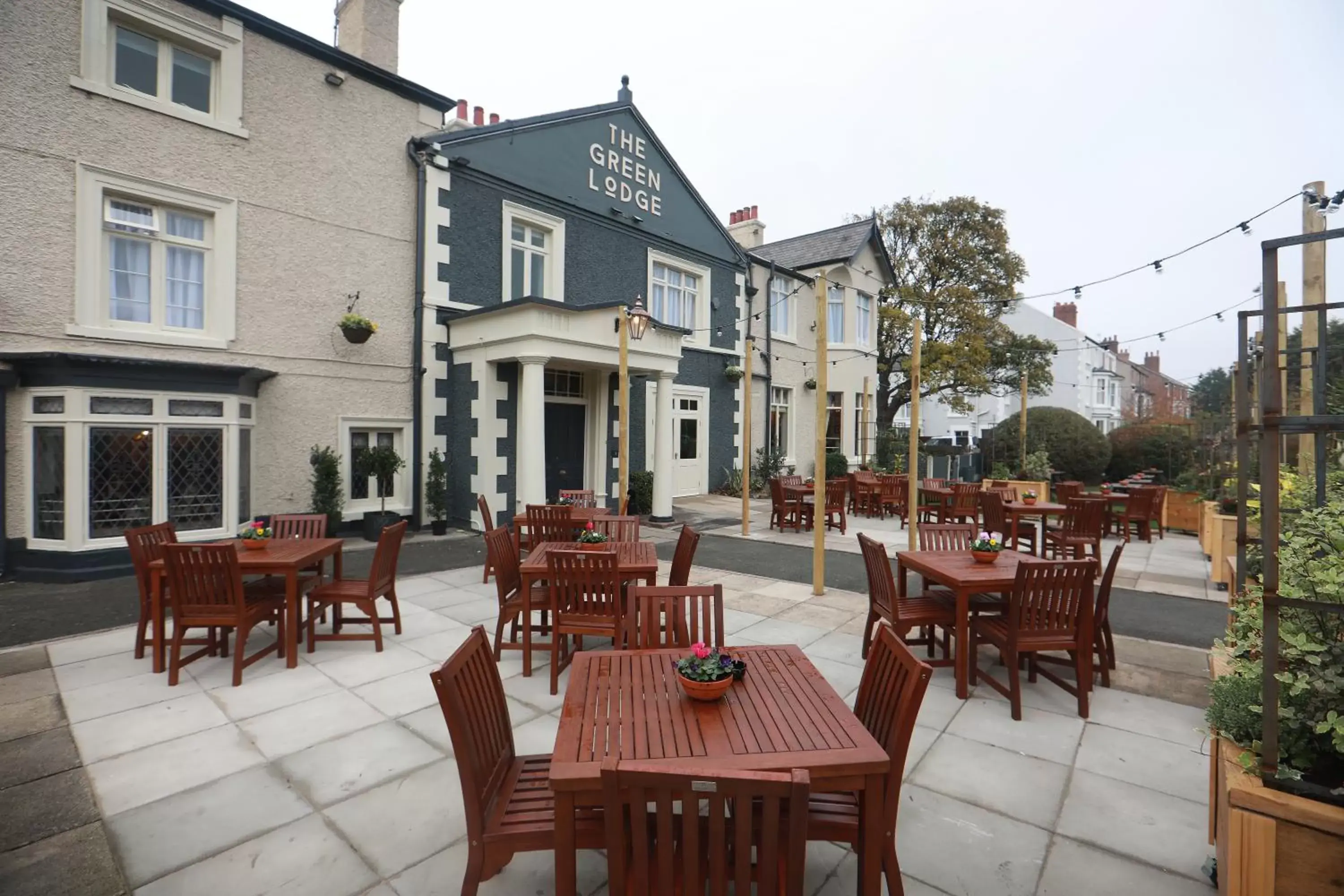 Patio, Restaurant/Places to Eat in Green Lodge, Wirral by Marston's Inns