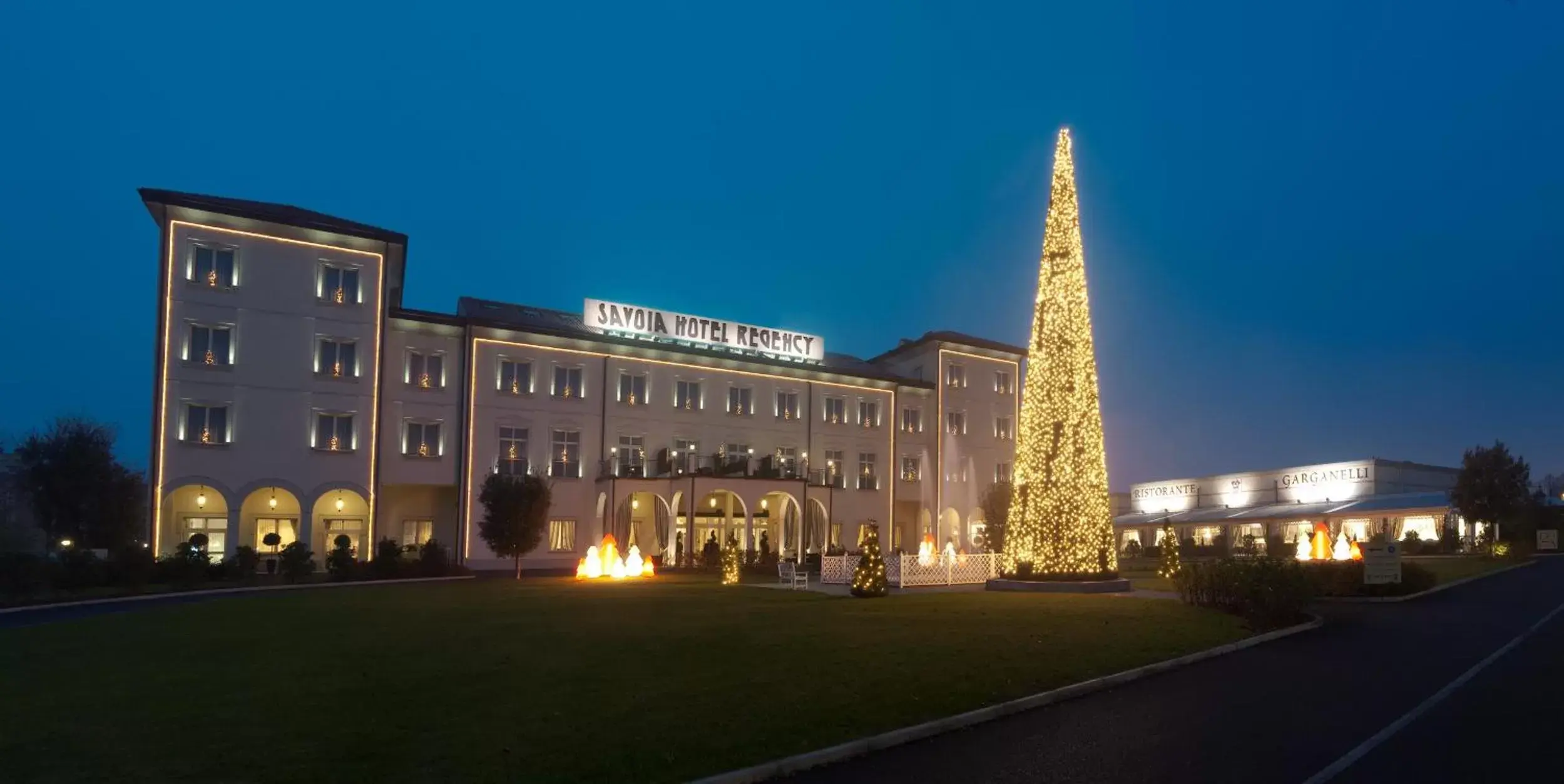 Facade/entrance, Property Building in Savoia Hotel Regency