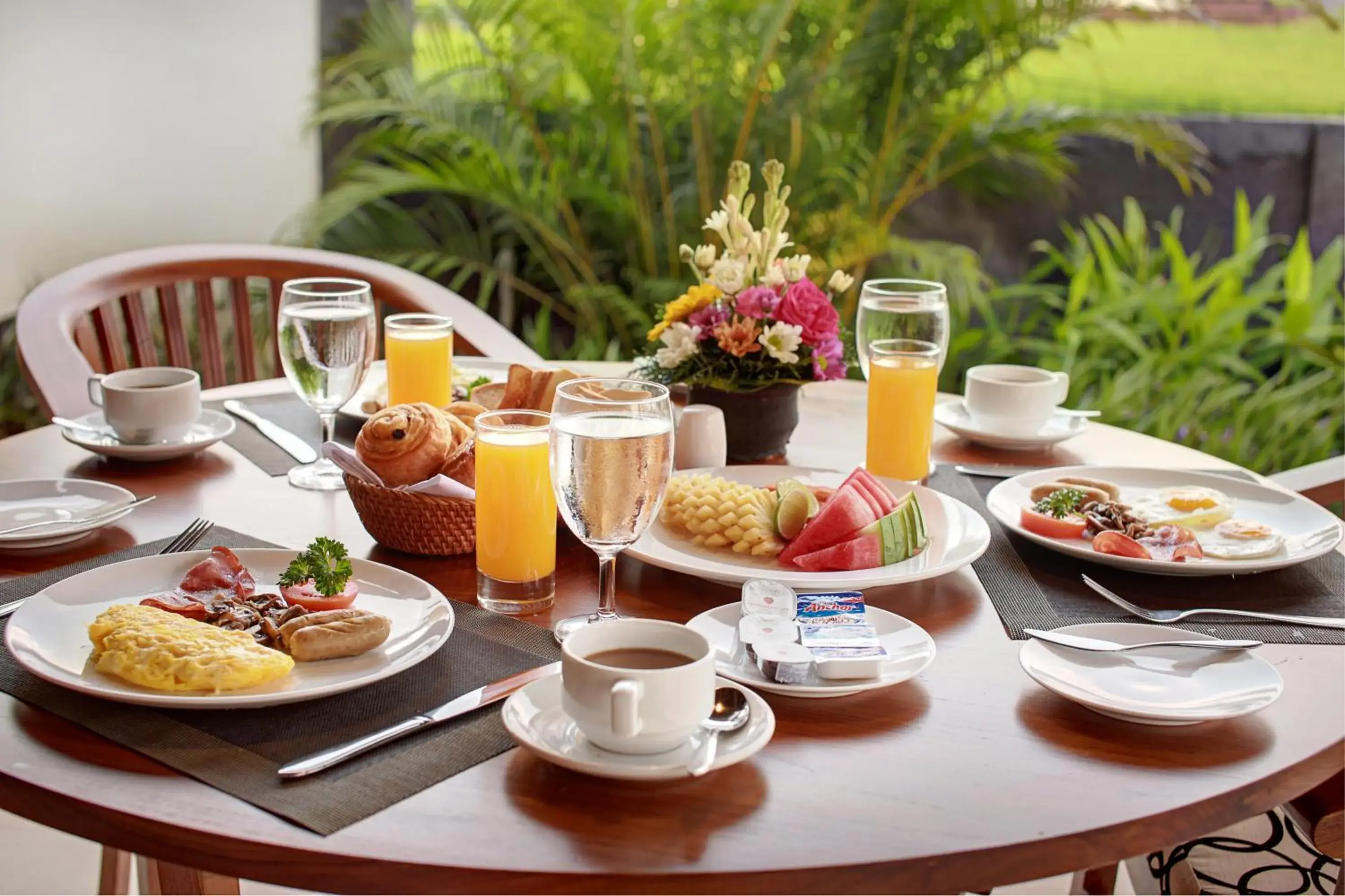 Restaurant/places to eat in Sativa Villas Ubud with Private Pool Restaurant/places to eat in Sativa Villas Ubud with Private Pool