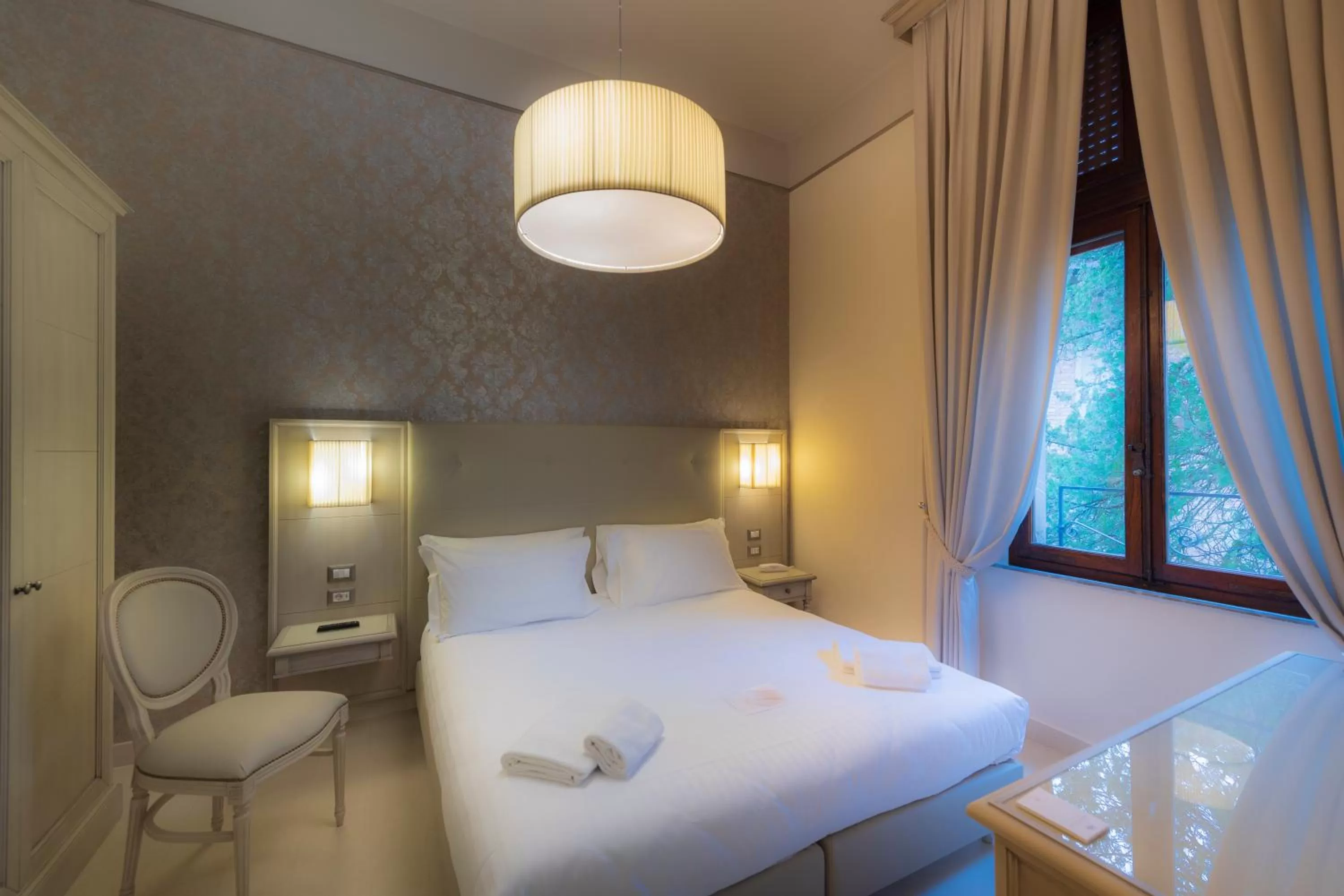 Photo of the whole room, Bed in Villa Elda Boutique Hotel