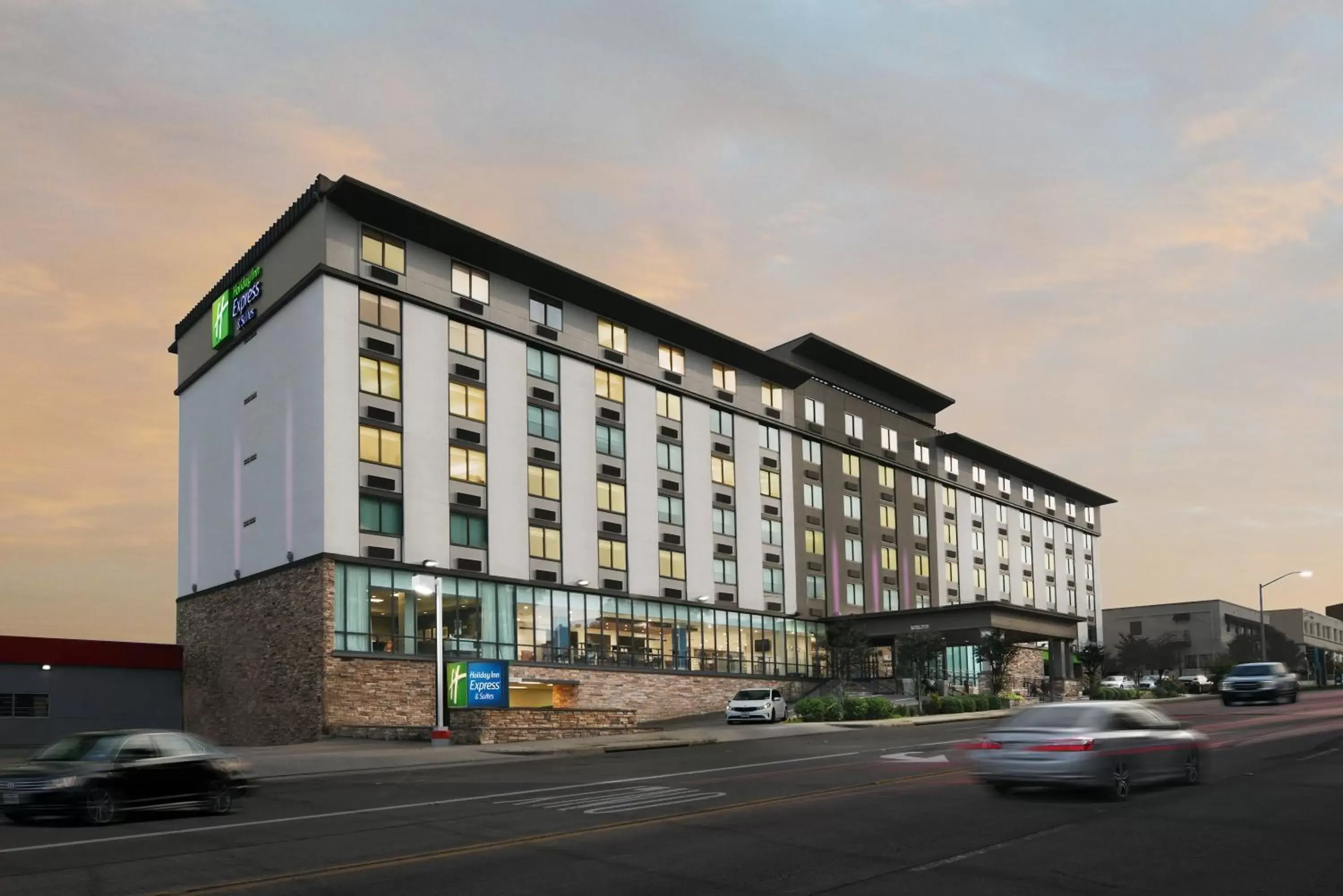 Property Building in Holiday Inn Express Hotel & Suites Fort Worth Downtown, an IHG Hotel