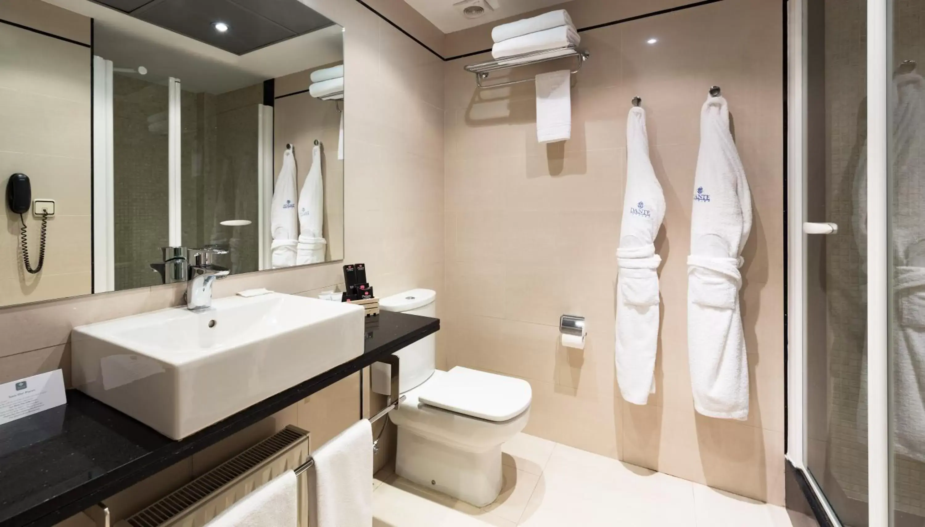 Shower, Bathroom in Best Western Premier Hotel Dante