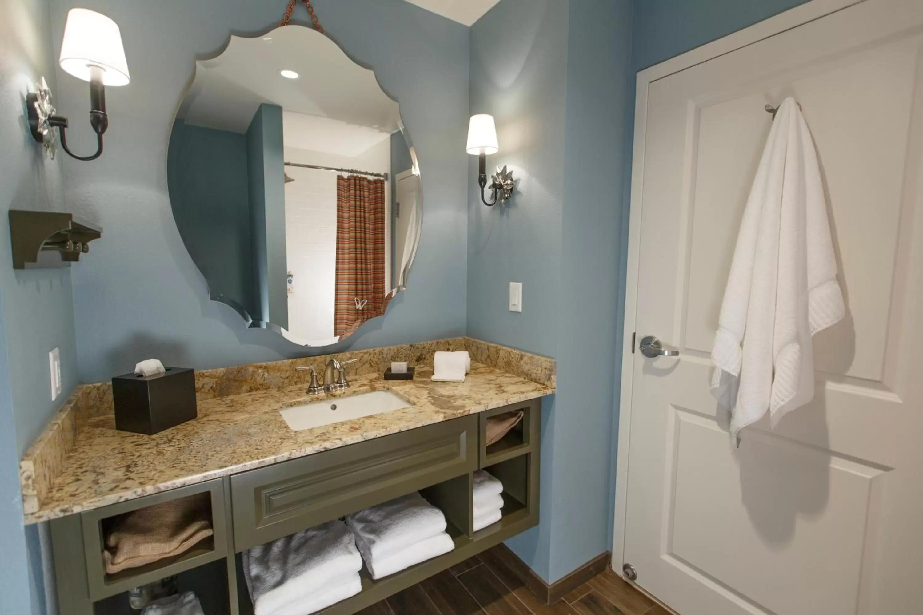 Bathroom in Dollywood's DreamMore Resort and Spa