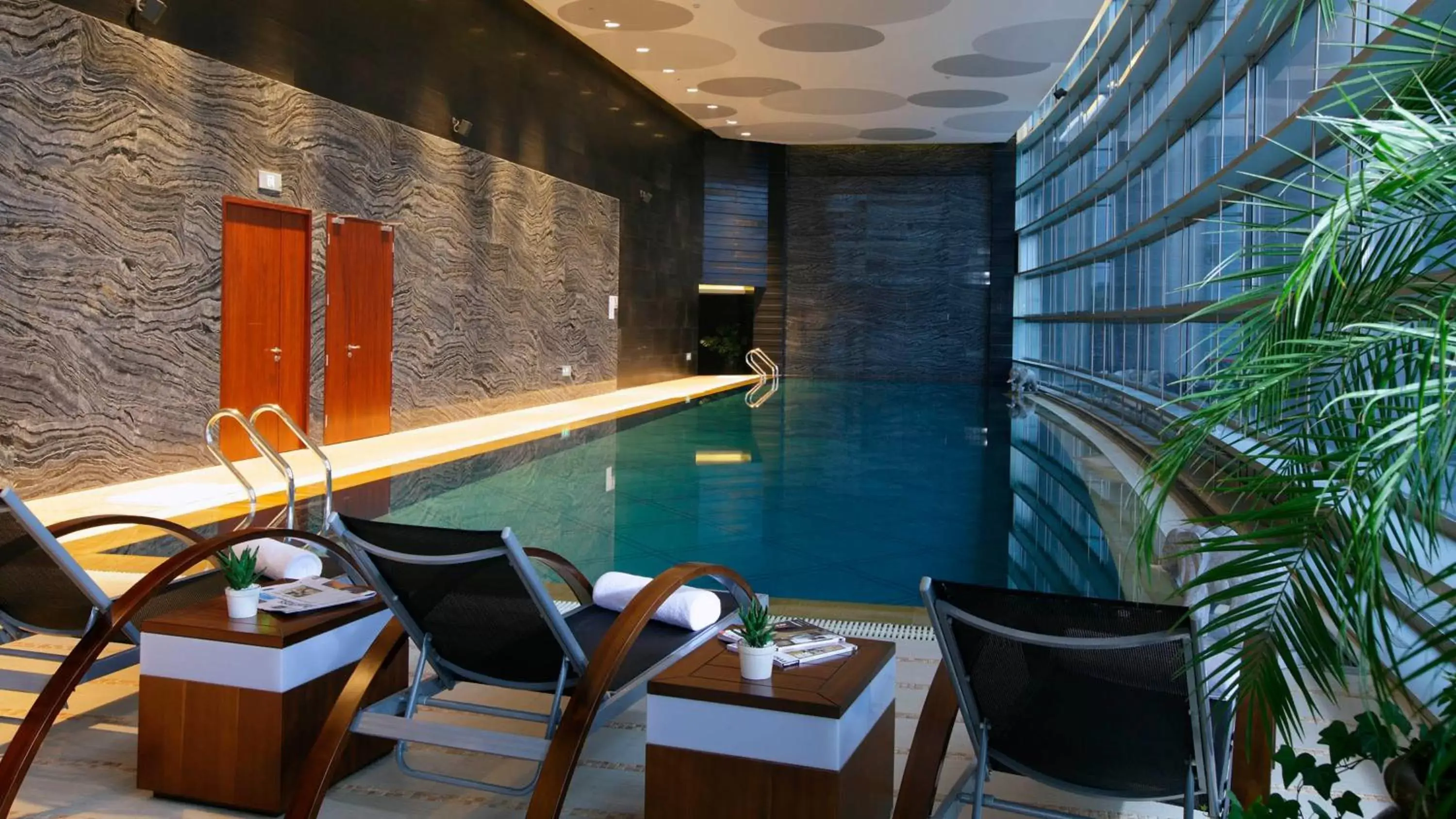 Swimming pool in InterContinental Nanjing by IHG Swimming pool in InterContinental Nanjing by IHG