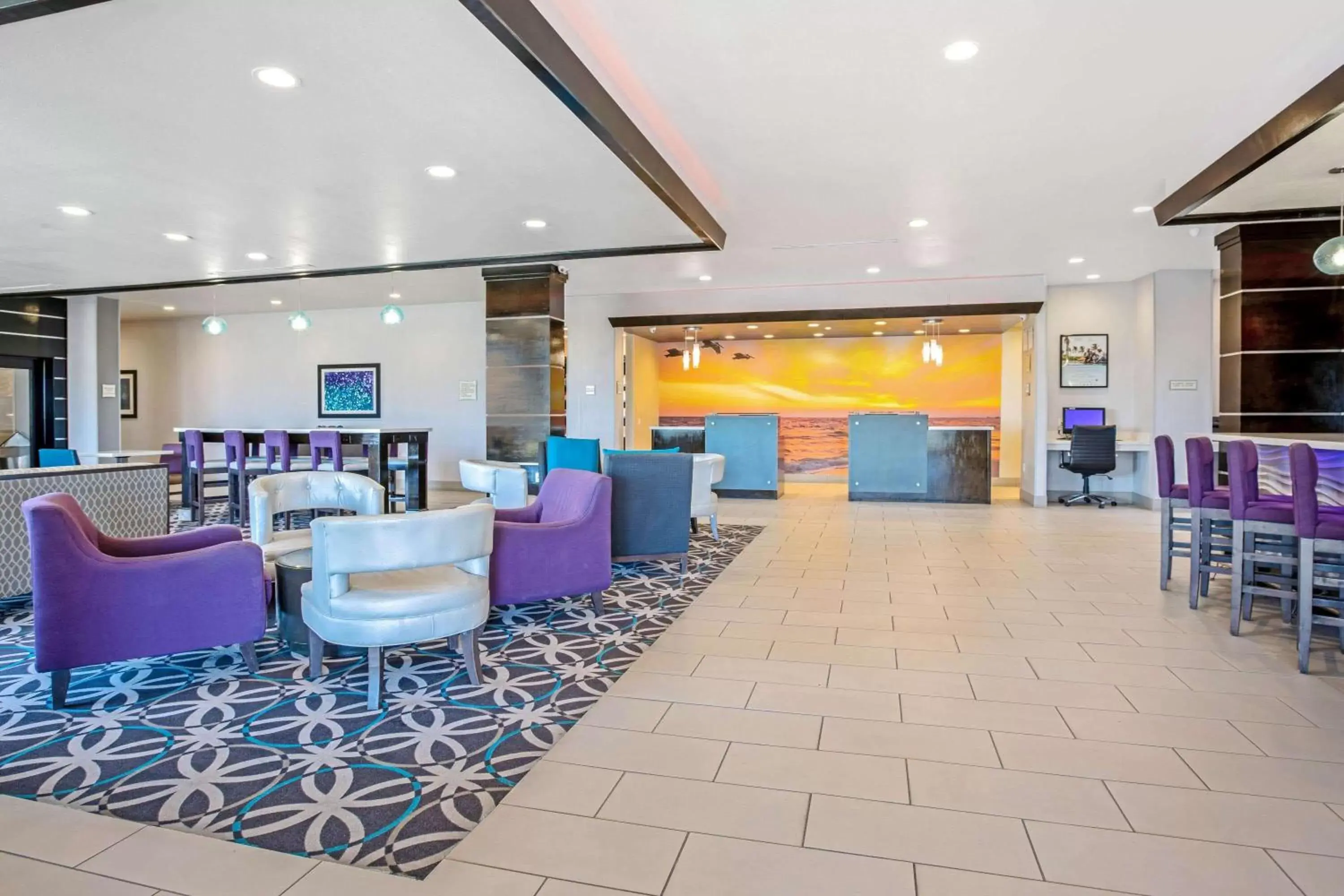 Lobby or reception in La Quinta by Wyndham Corpus Christi - Portland