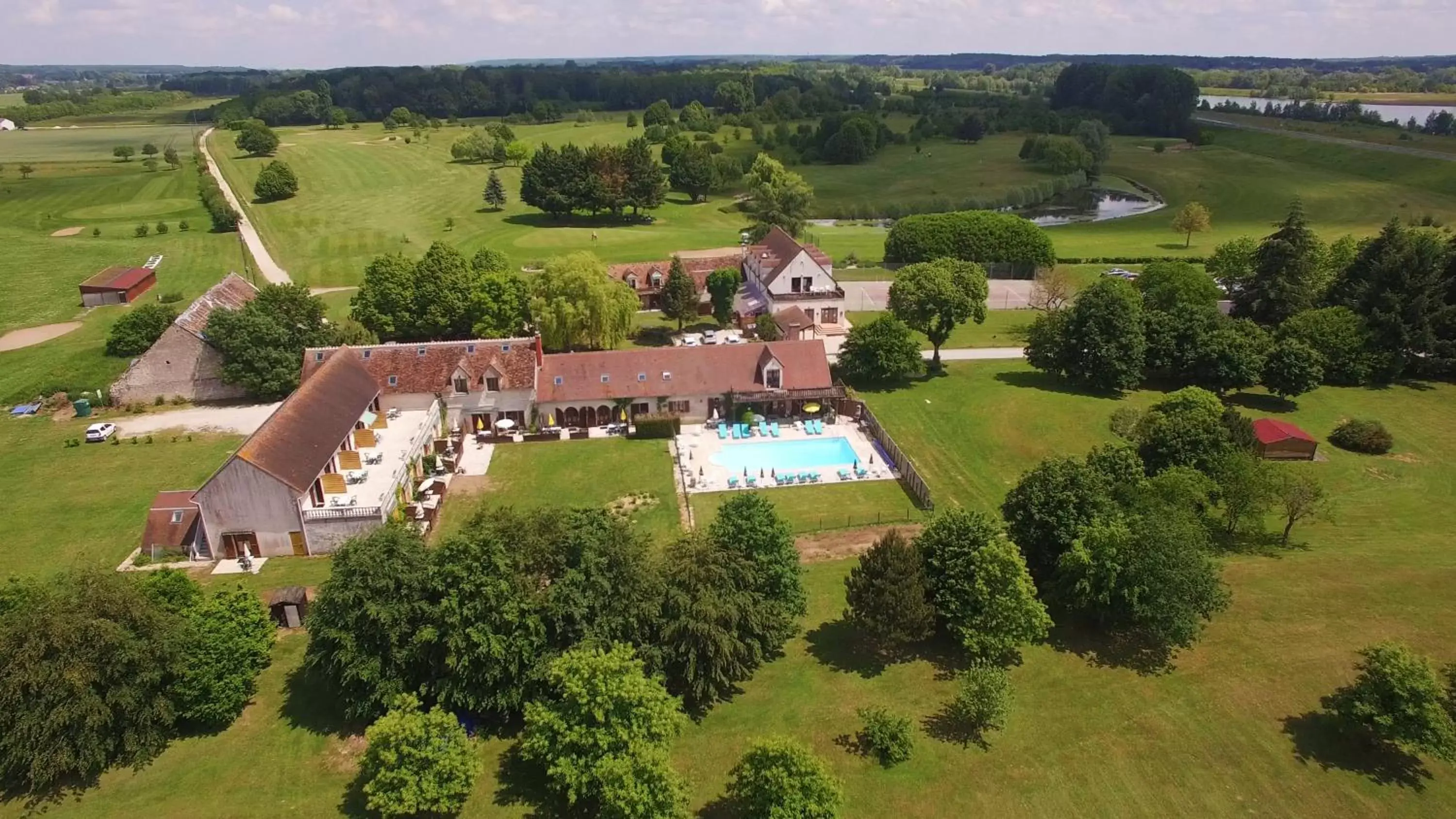 Bird's eye view, Bird's-eye View in Golf Hotel de la Carte