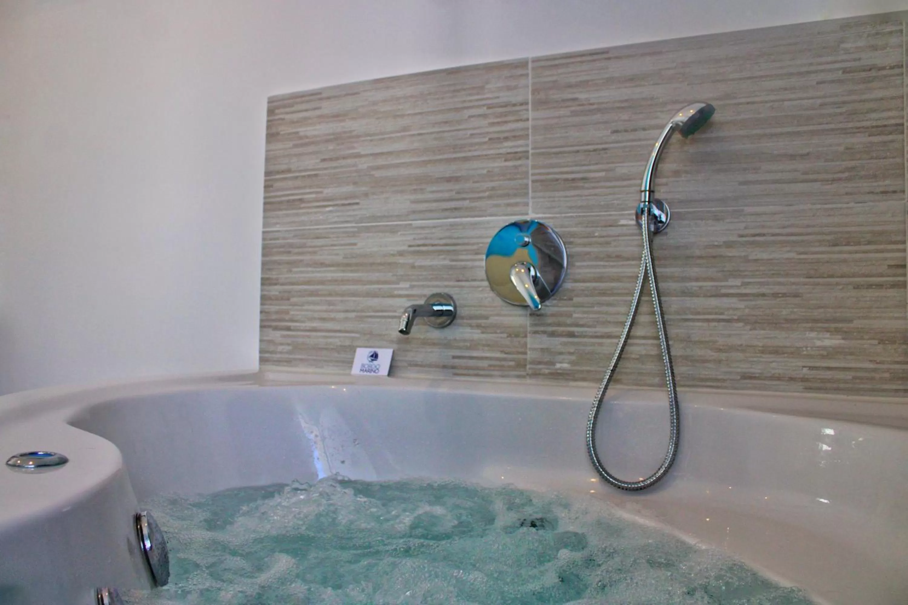 Borgo Marino Suite B&B