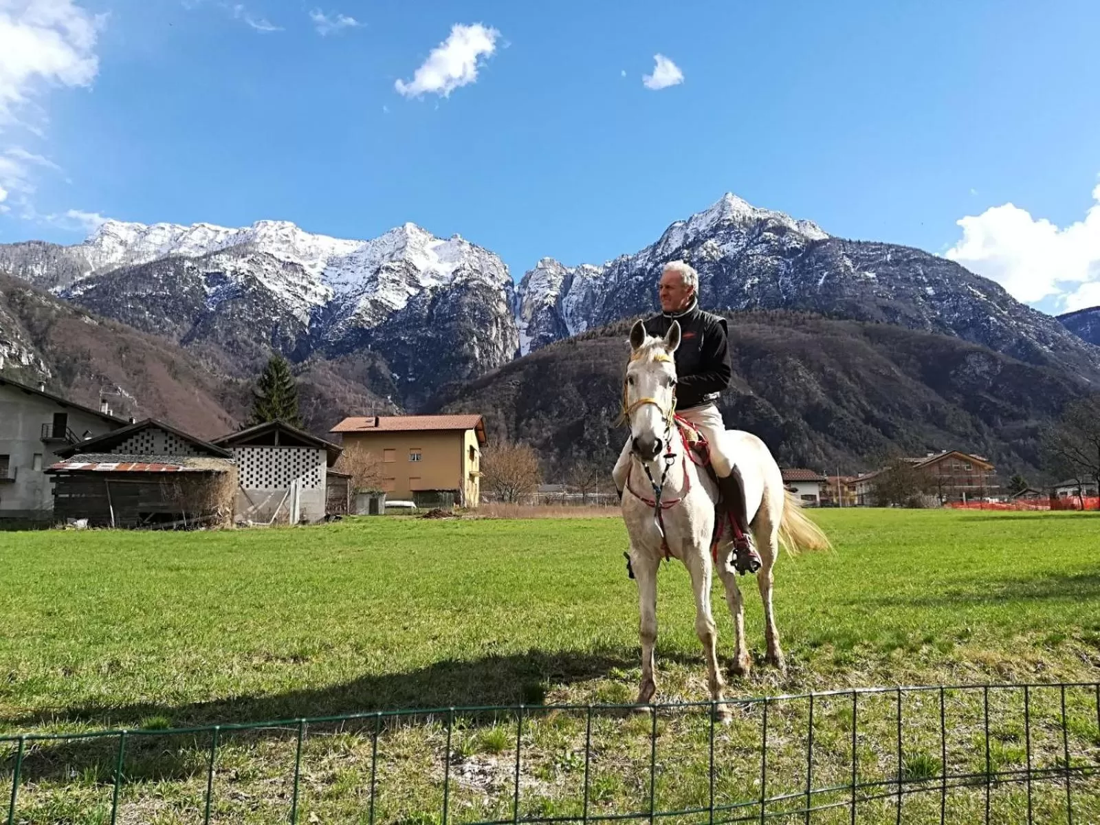 Staff in Agritur Airone Bed & Camping