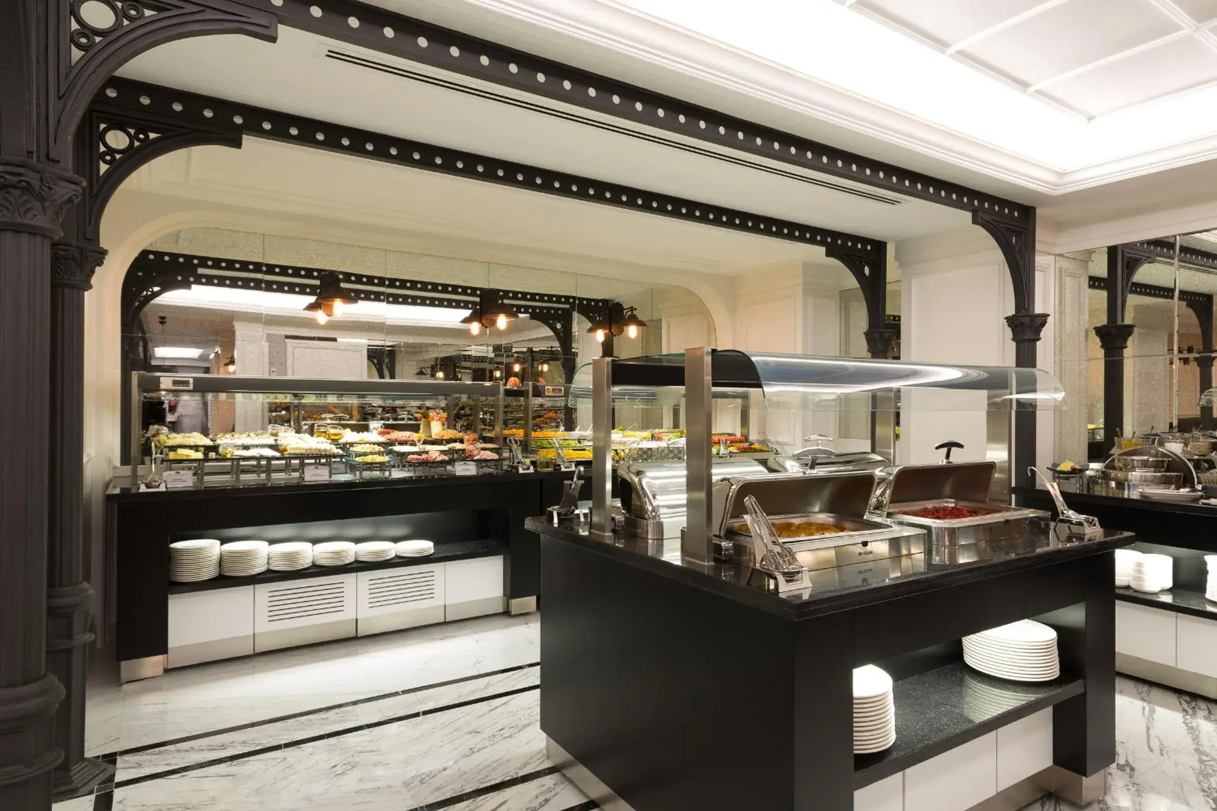Buffet breakfast, Restaurant/Places to Eat in Metropolitan Hotels Taksim