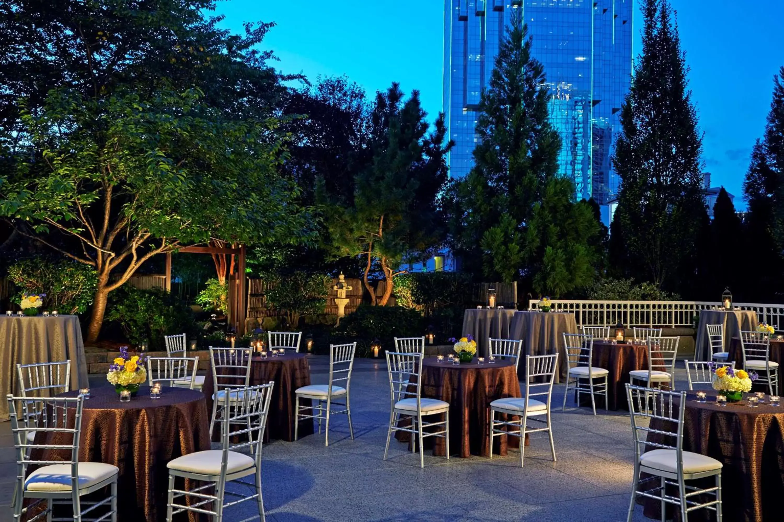 Property building, Restaurant/Places to Eat in Grand Hyatt Atlanta in Buckhead