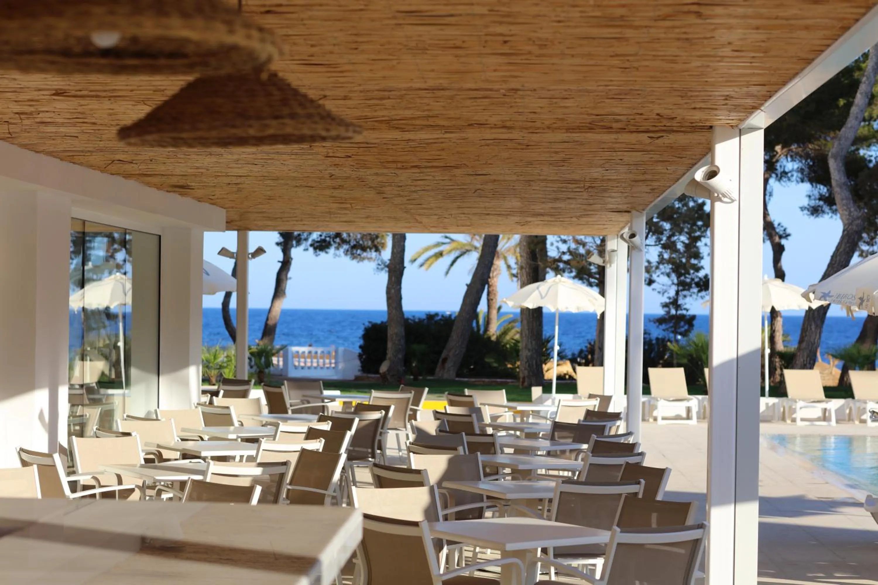 Lounge or bar, Restaurant/Places to Eat in Iberostar Selection Santa Eulalia Ibiza
