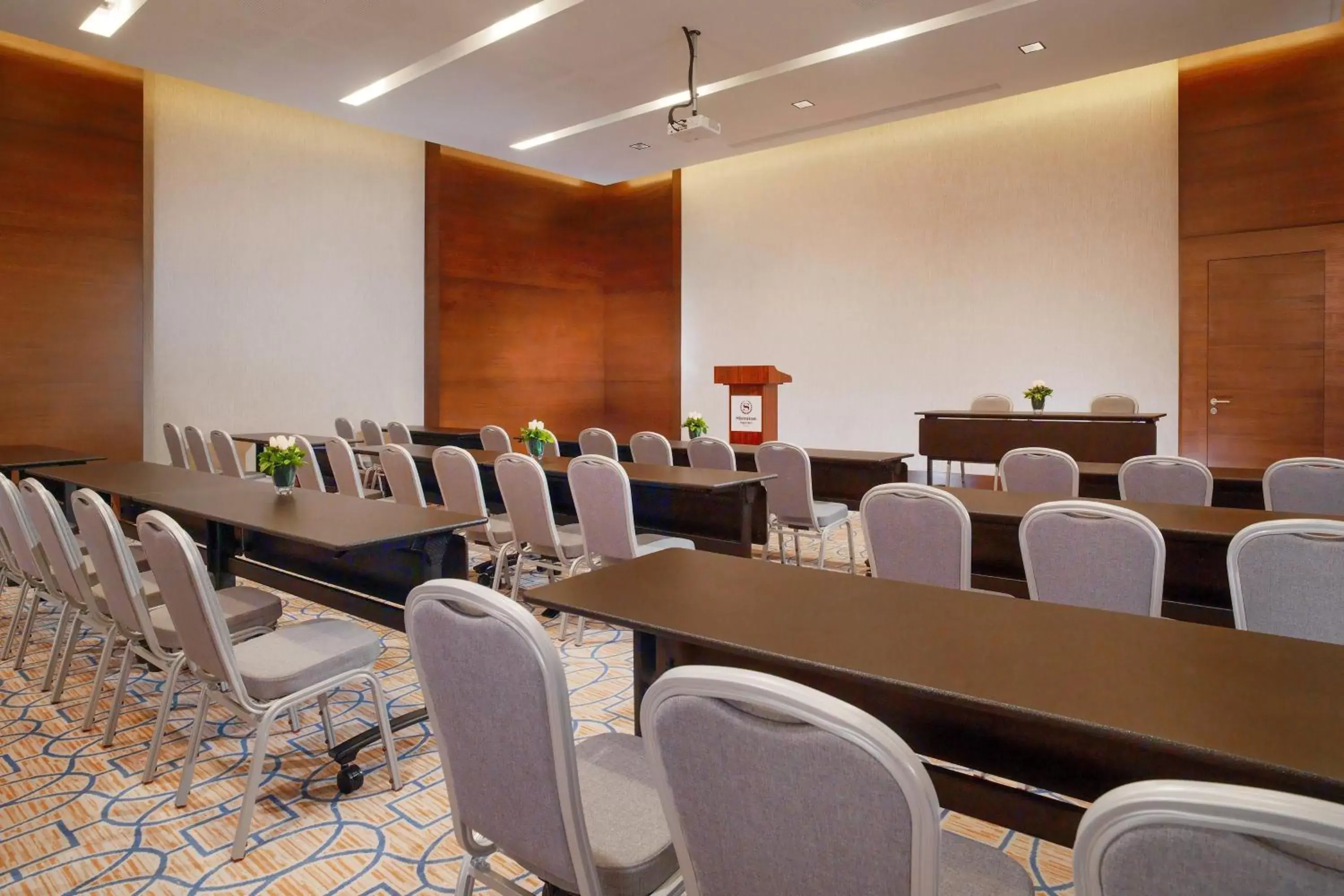 Meeting/conference room in Sheraton Grand Samsun Hotel