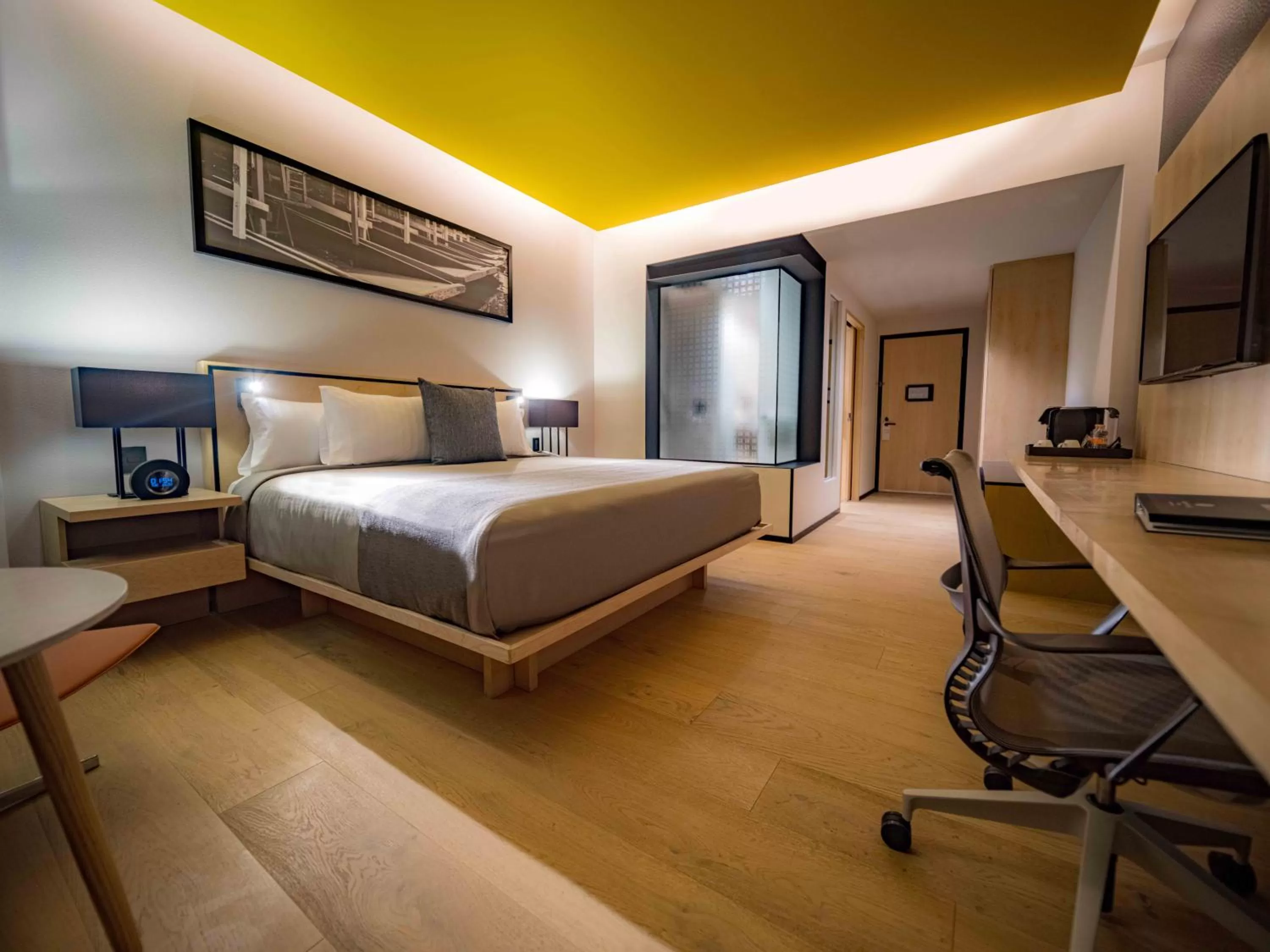 Bedroom, Bed in Galeria Plaza San Jeronimo