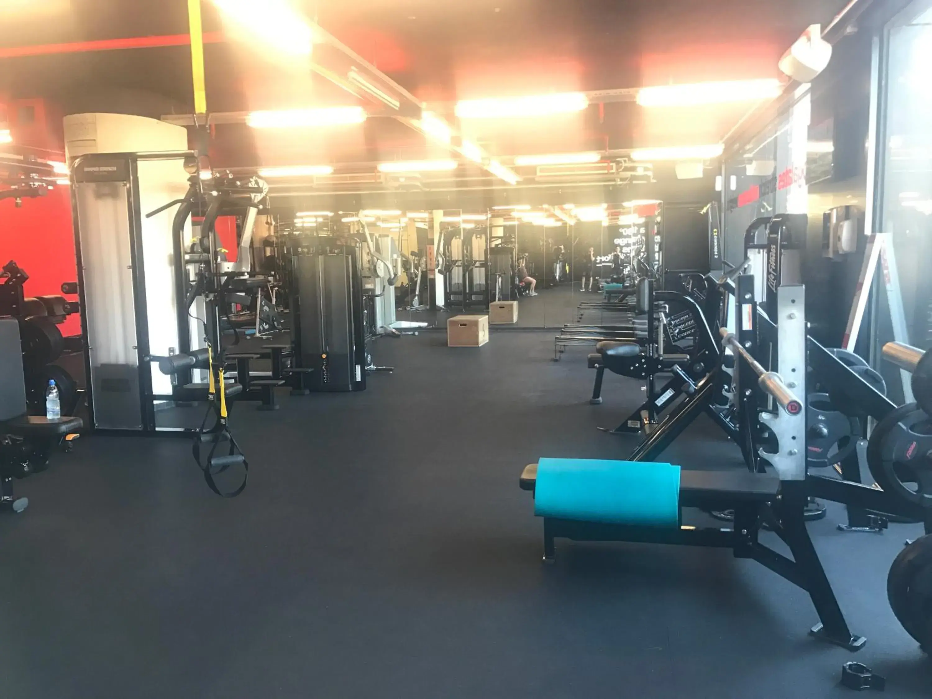 Fitness centre/facilities in 1866 Court & Suites Hotel
