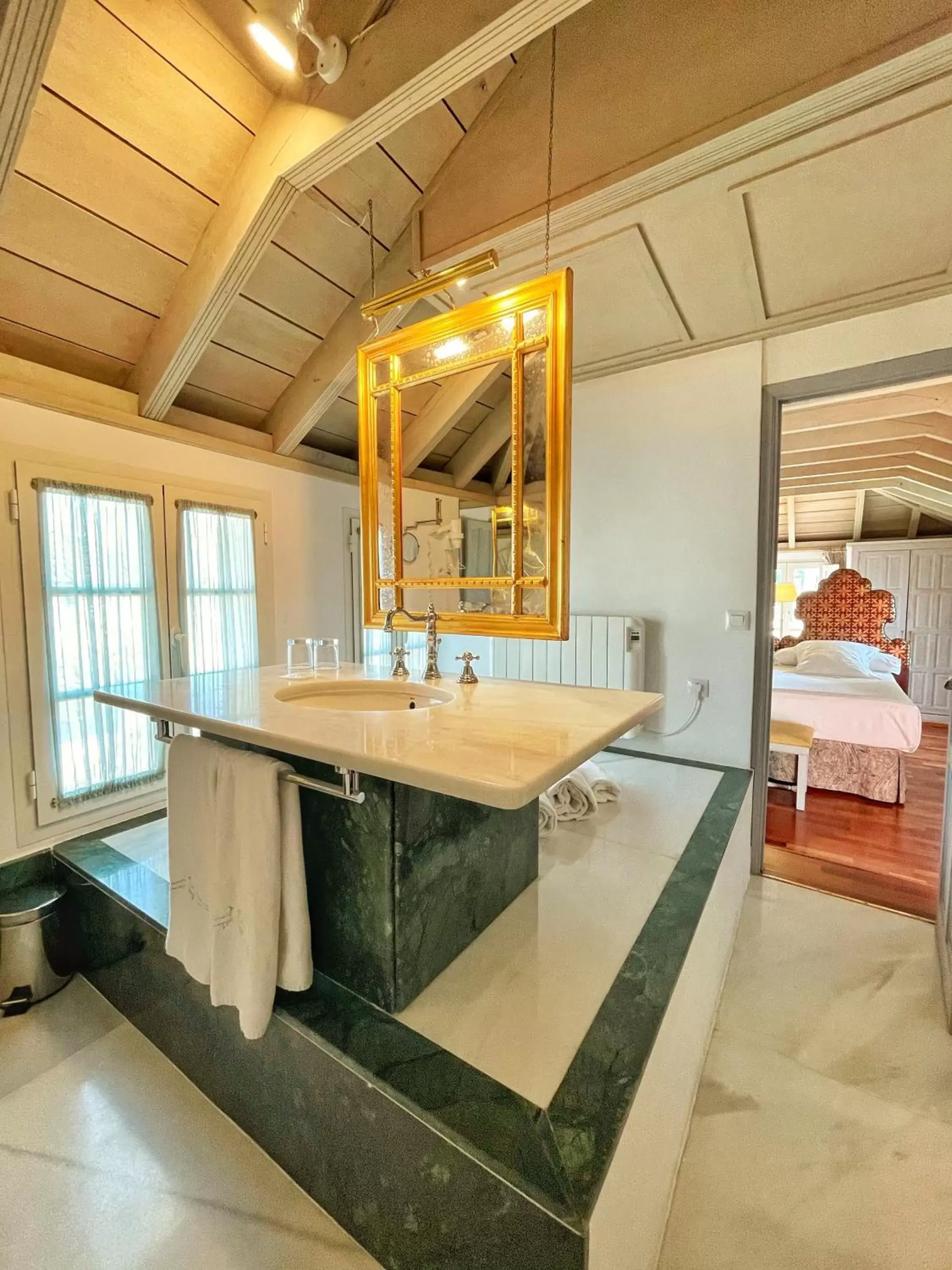 Bathroom in Las Casas de la Judería de Córdoba