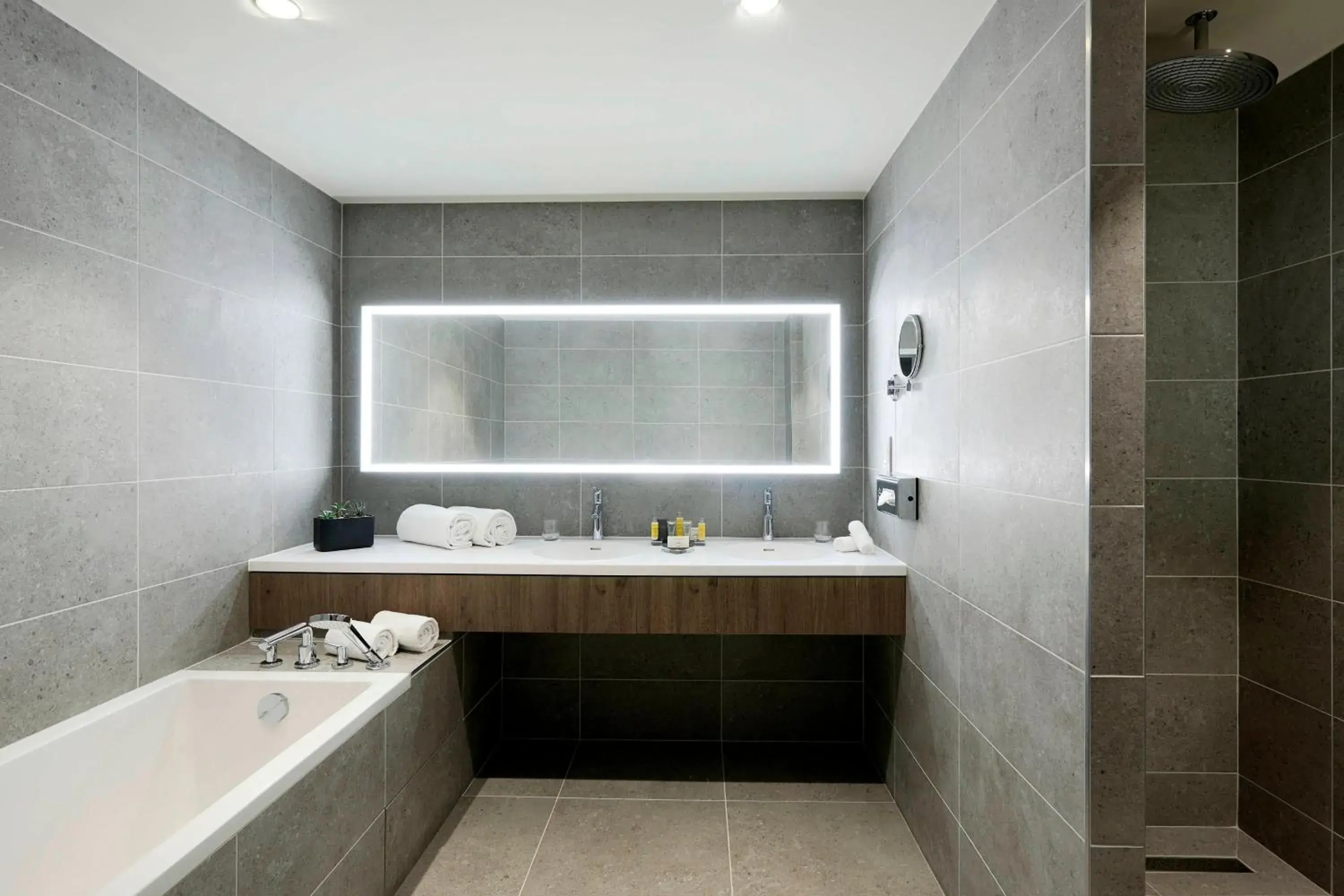 Photo of the whole room, Bathroom in Lyon Marriott Hotel Cité Internationale