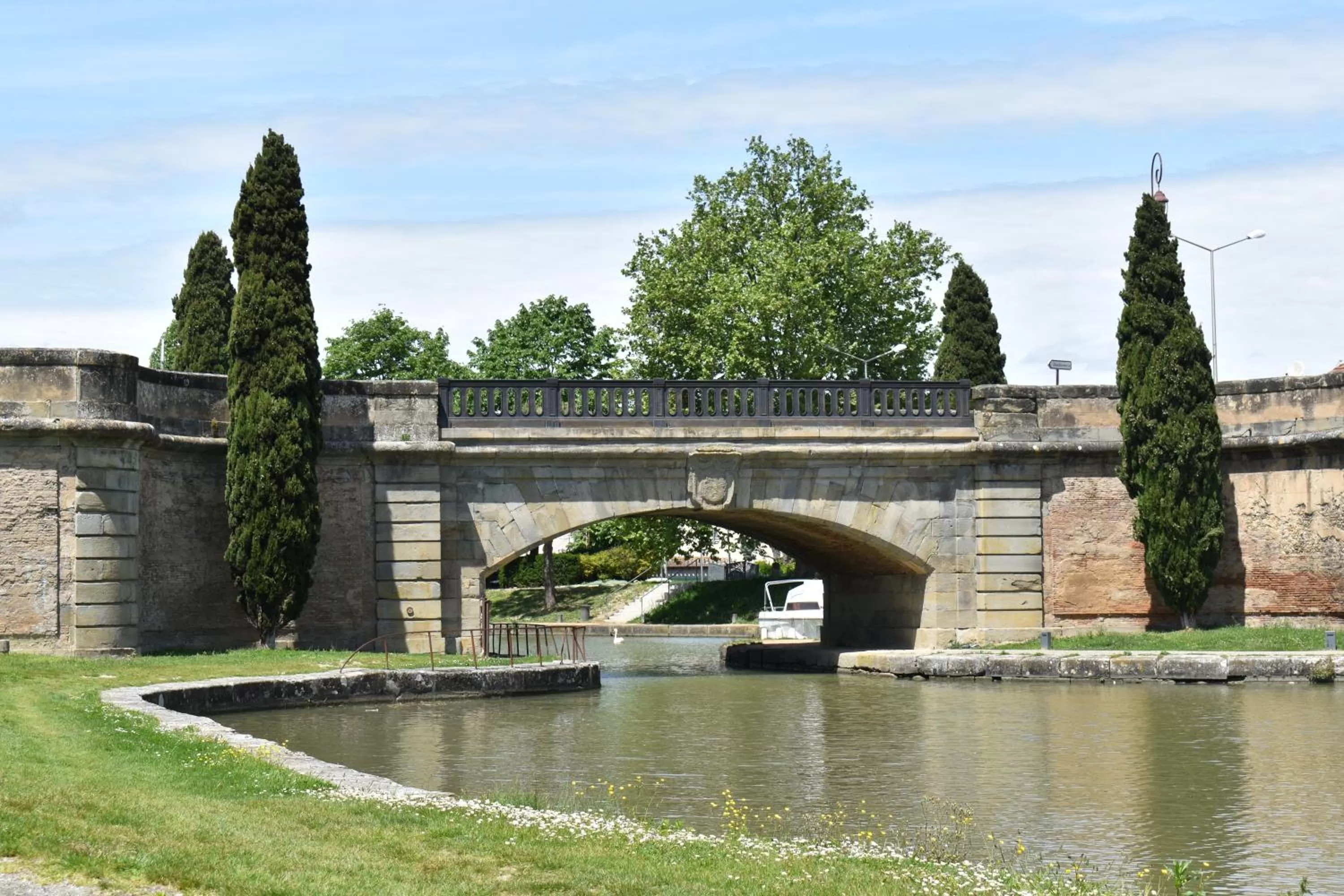 Nearby landmark in ibis Styles Castelnaudary