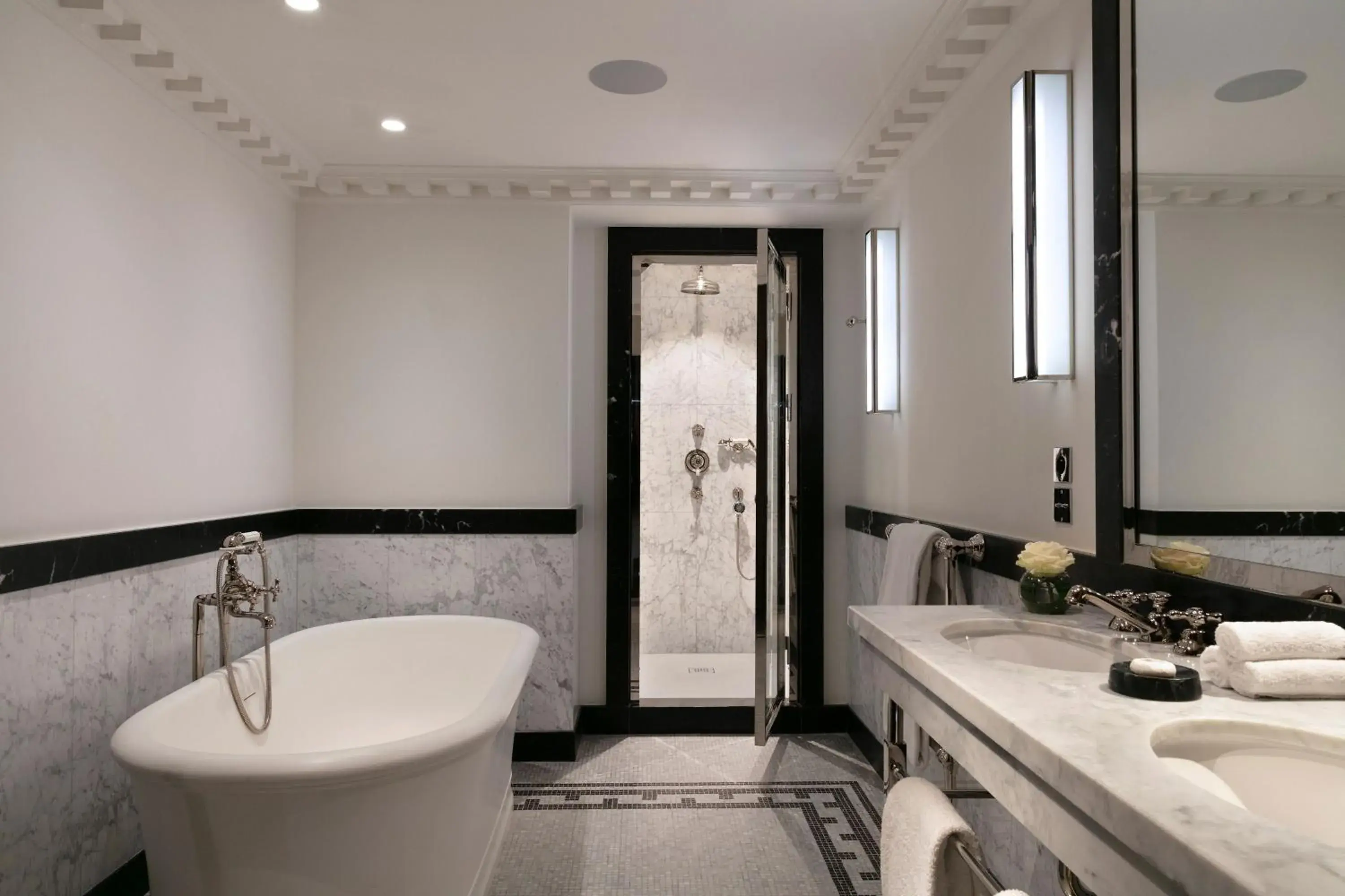 Bathroom in Hotel de Berri, a Luxury Collection Hotel, Paris