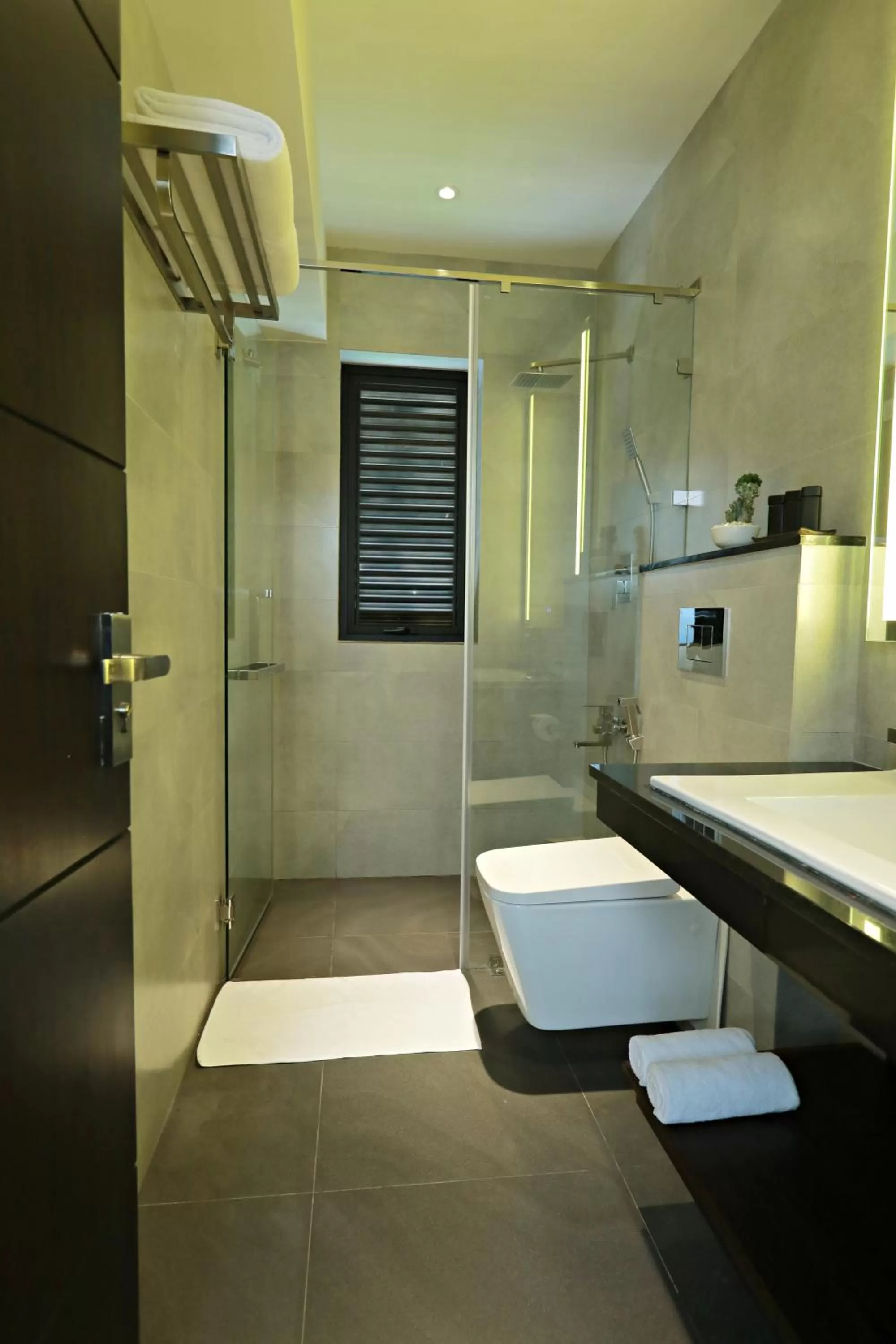 Shower in Lavonca Boutique Hotel