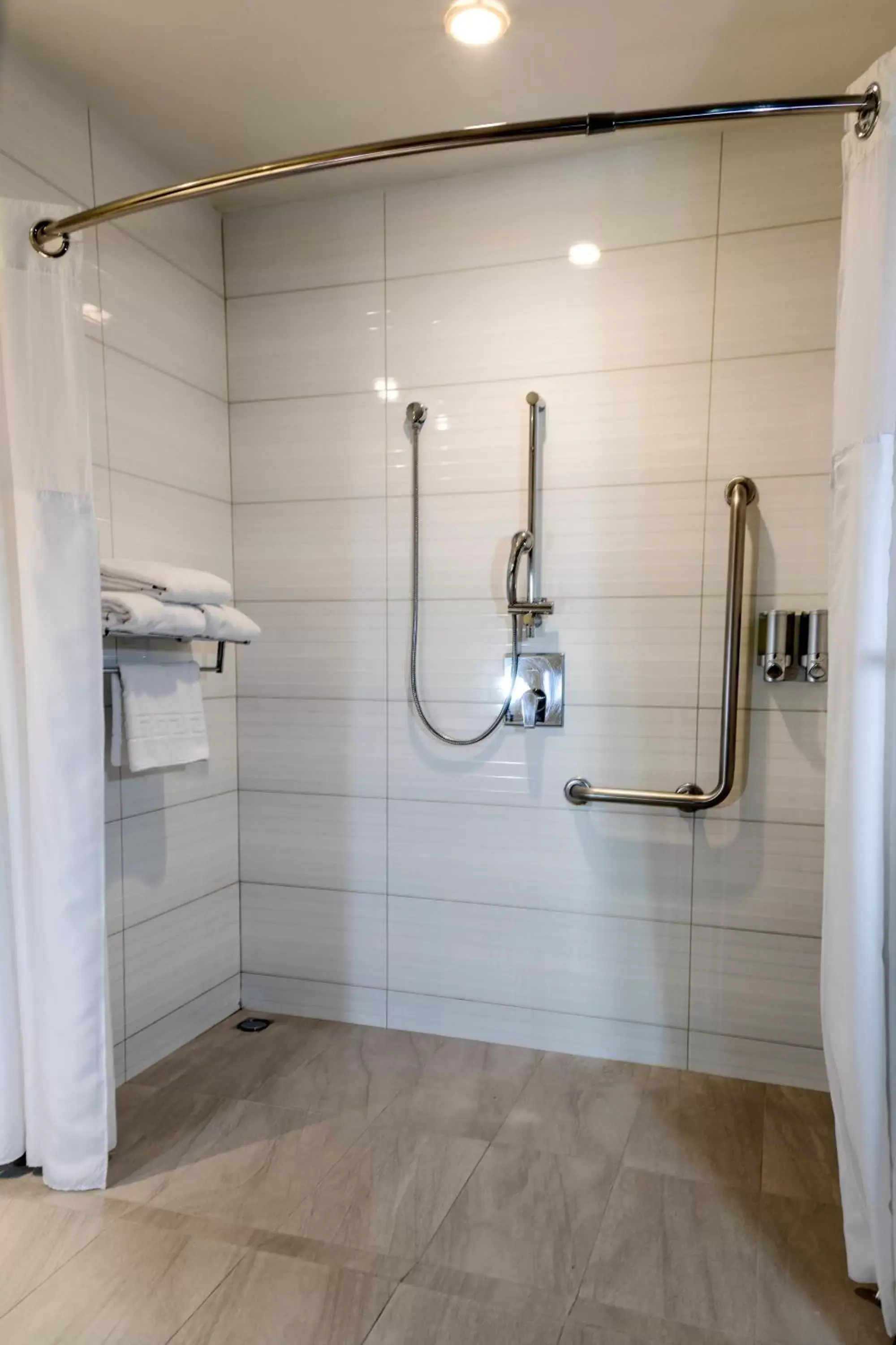 Shower, Bathroom in Park Inn San Jose by Radisson