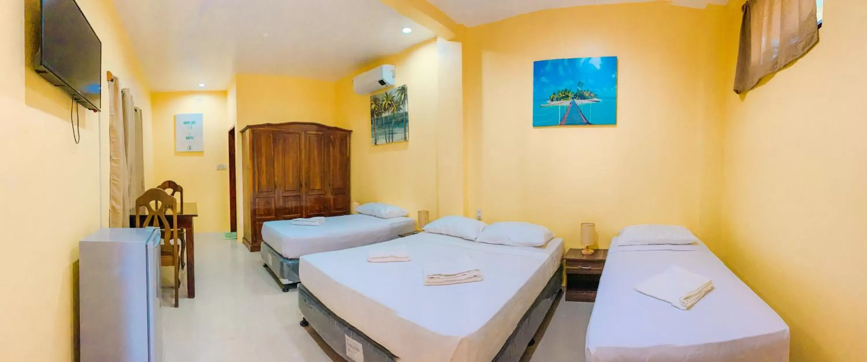 Bed in Mabini Hotel Bed in Mabini Hotel