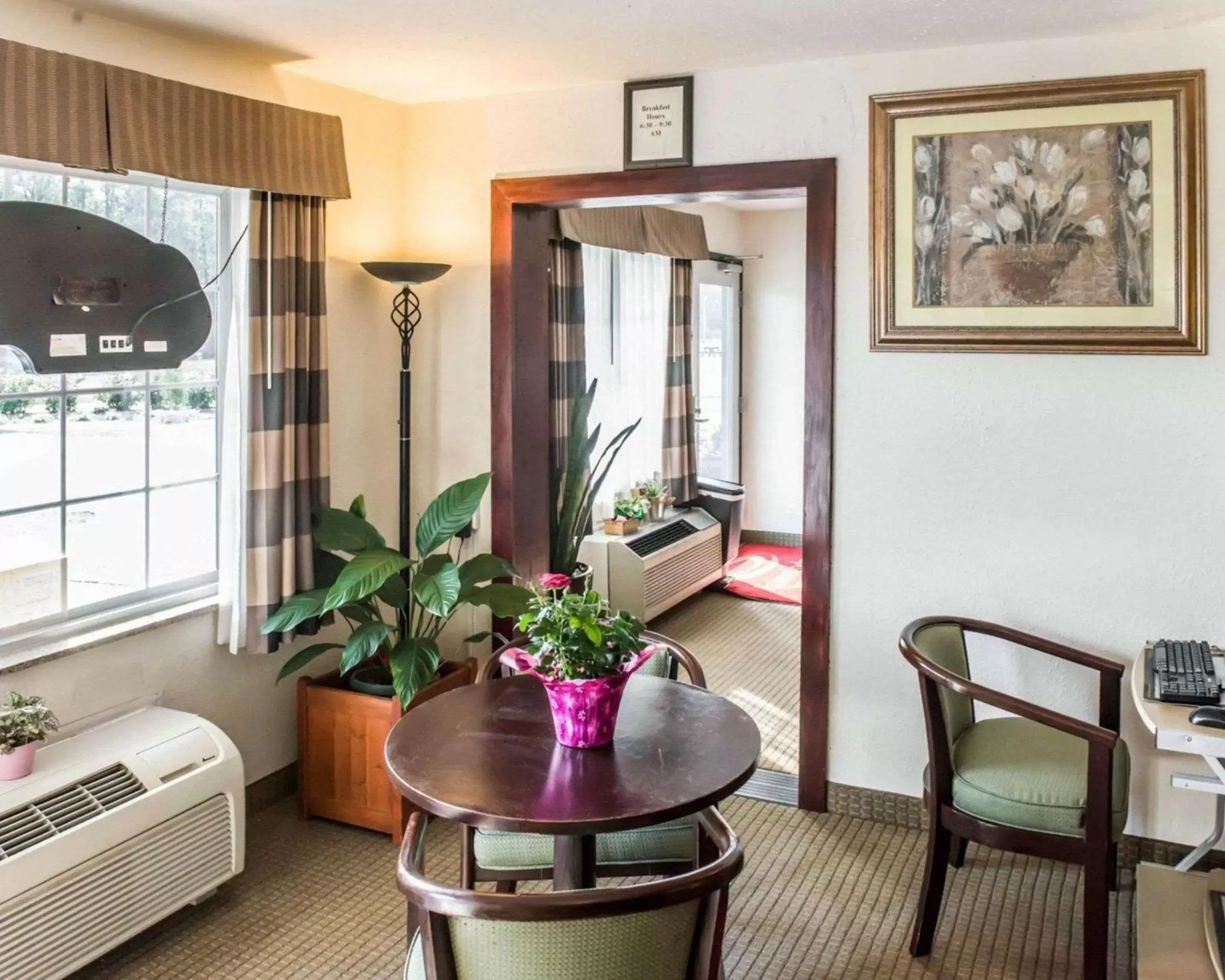 Lobby or reception, Seating Area in Econo Lodge Monticello