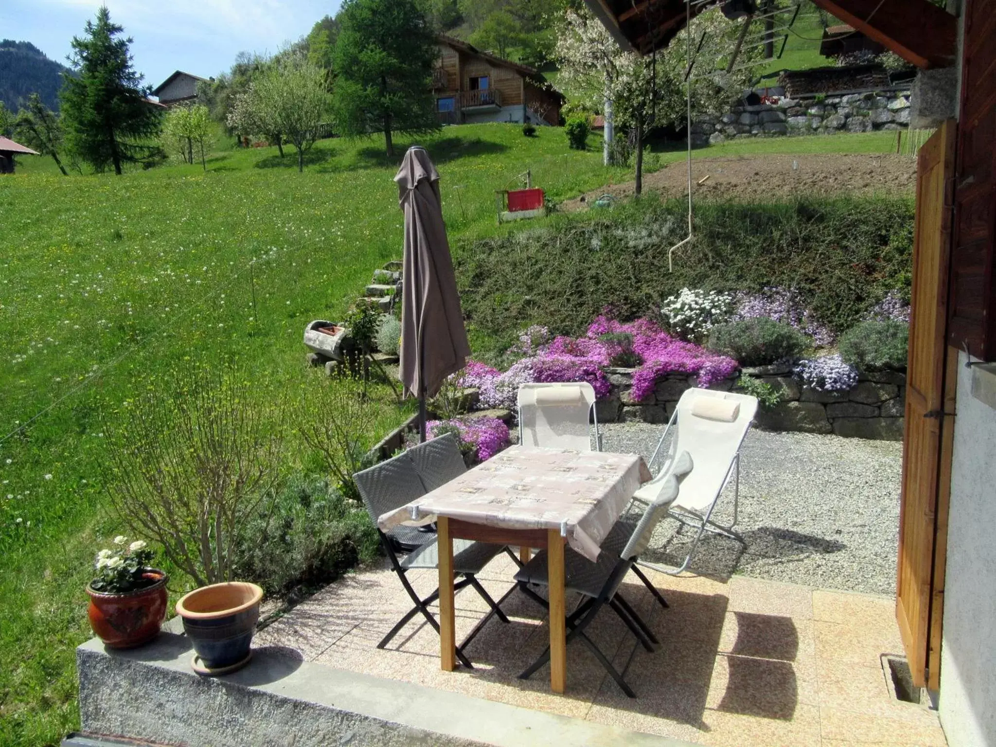 Balcony/Terrace in Chambres d'hôtes les Terrasses de Varme