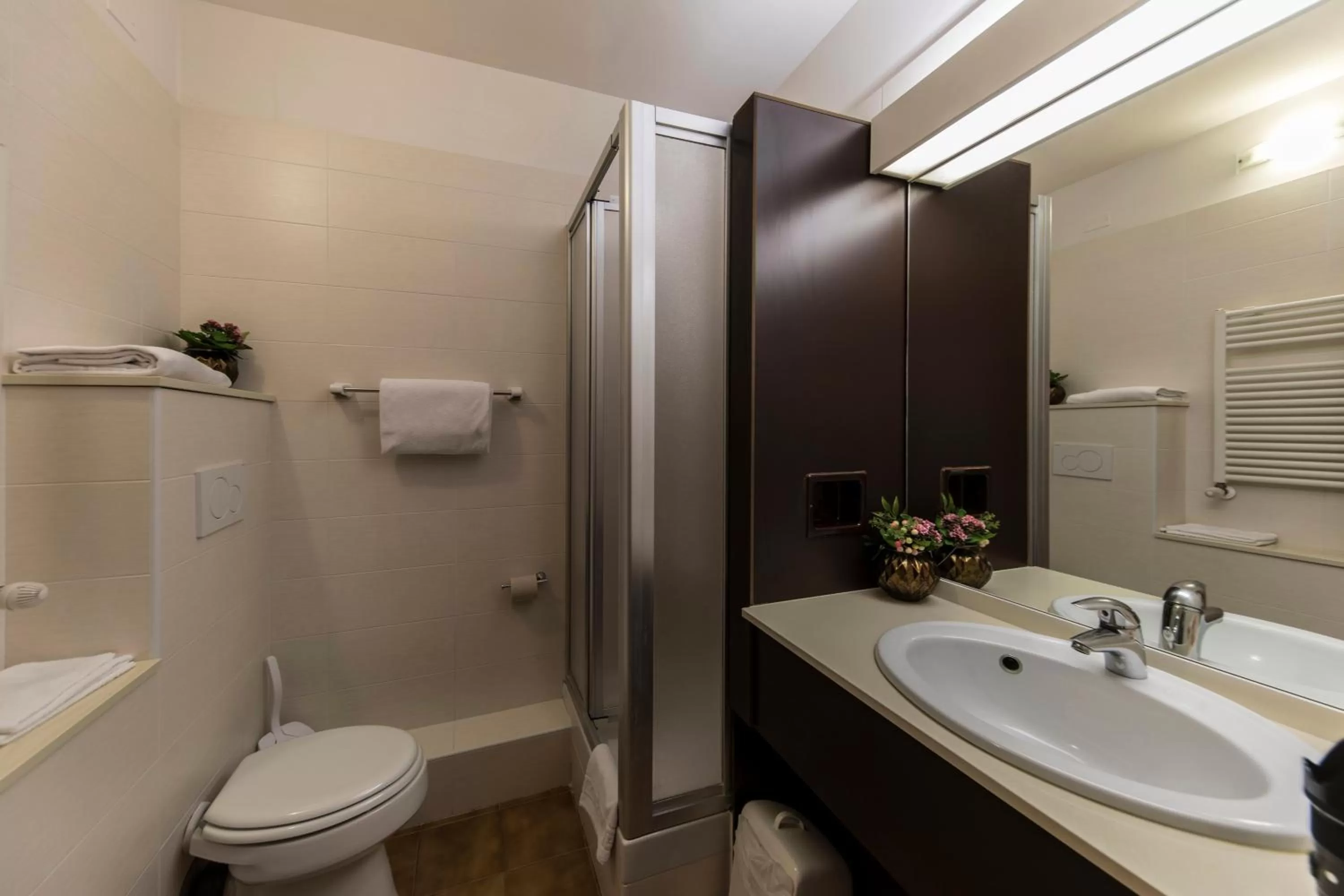 Bathroom in Hotel Donatello Imola