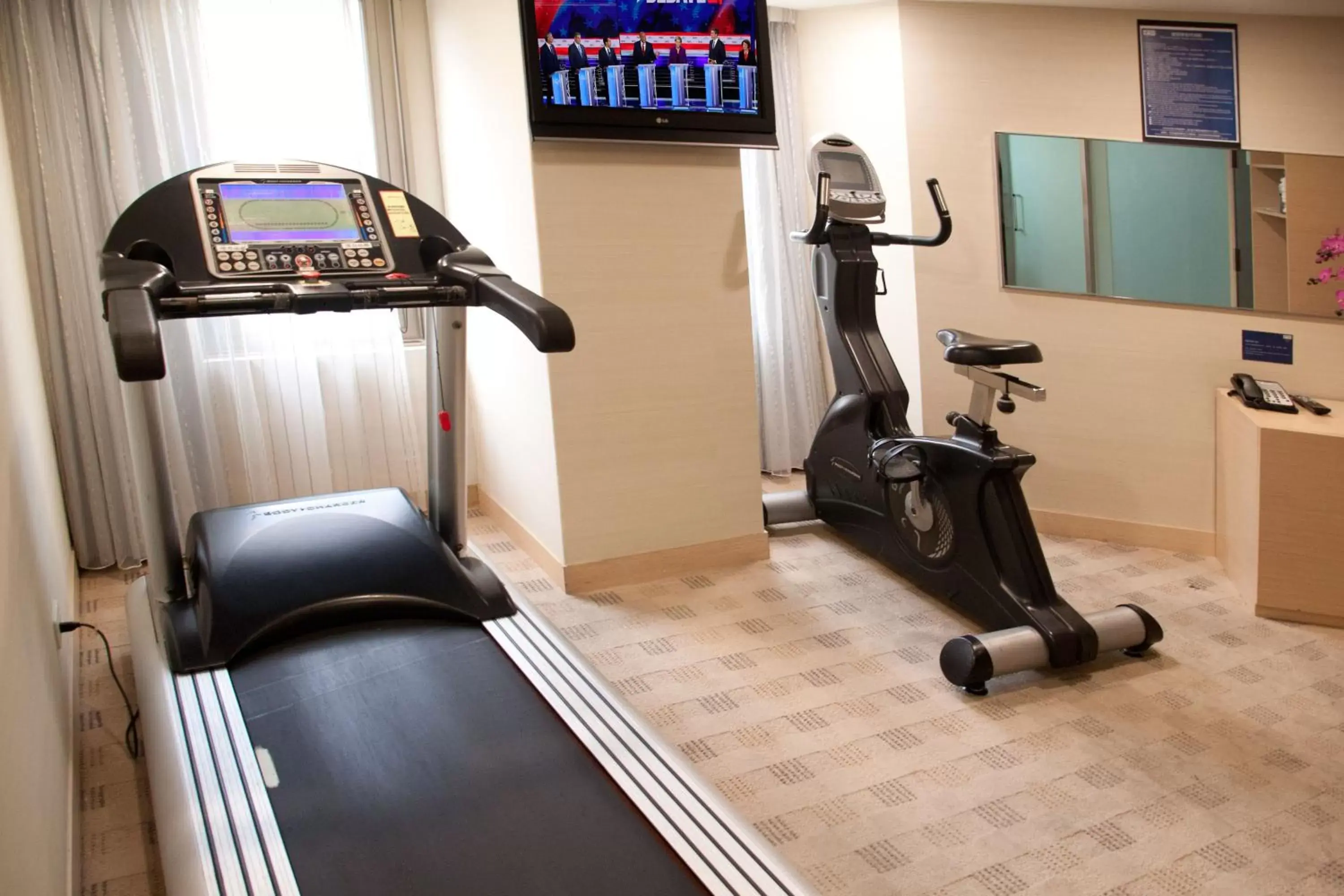 Fitness centre/facilities, Fitness Center/Facilities in Holiday Inn Express Taoyuan, an IHG Hotel