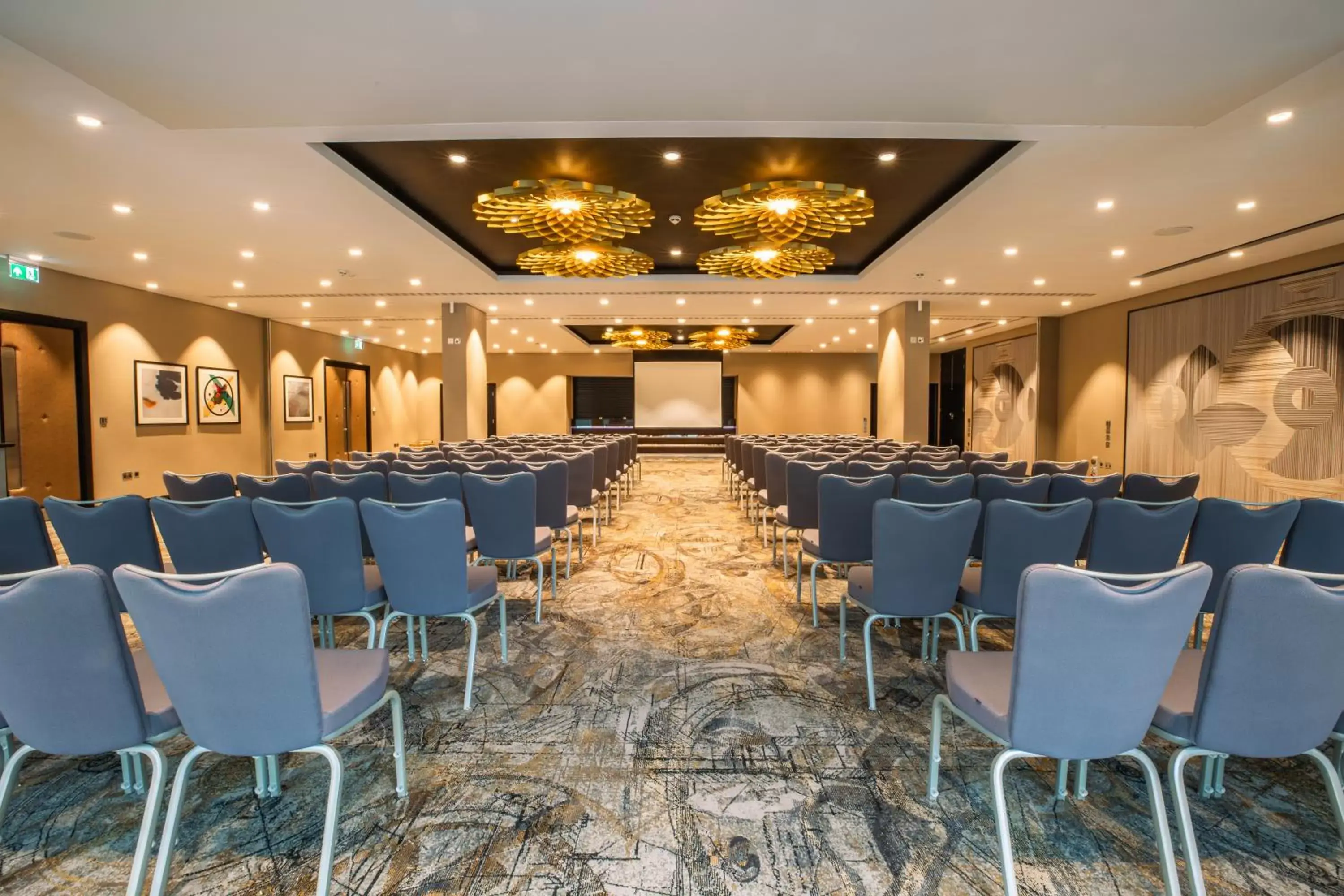 Meeting/conference room in DoubleTree by Hilton Woking