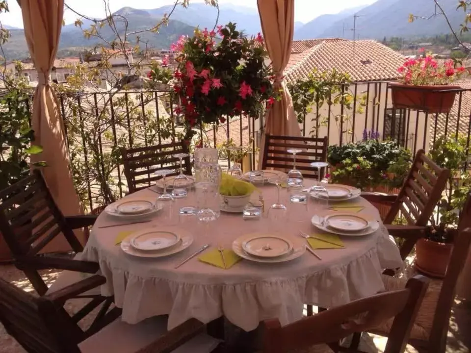 Restaurant/Places to Eat in B&B Il Marchese Del Grillo