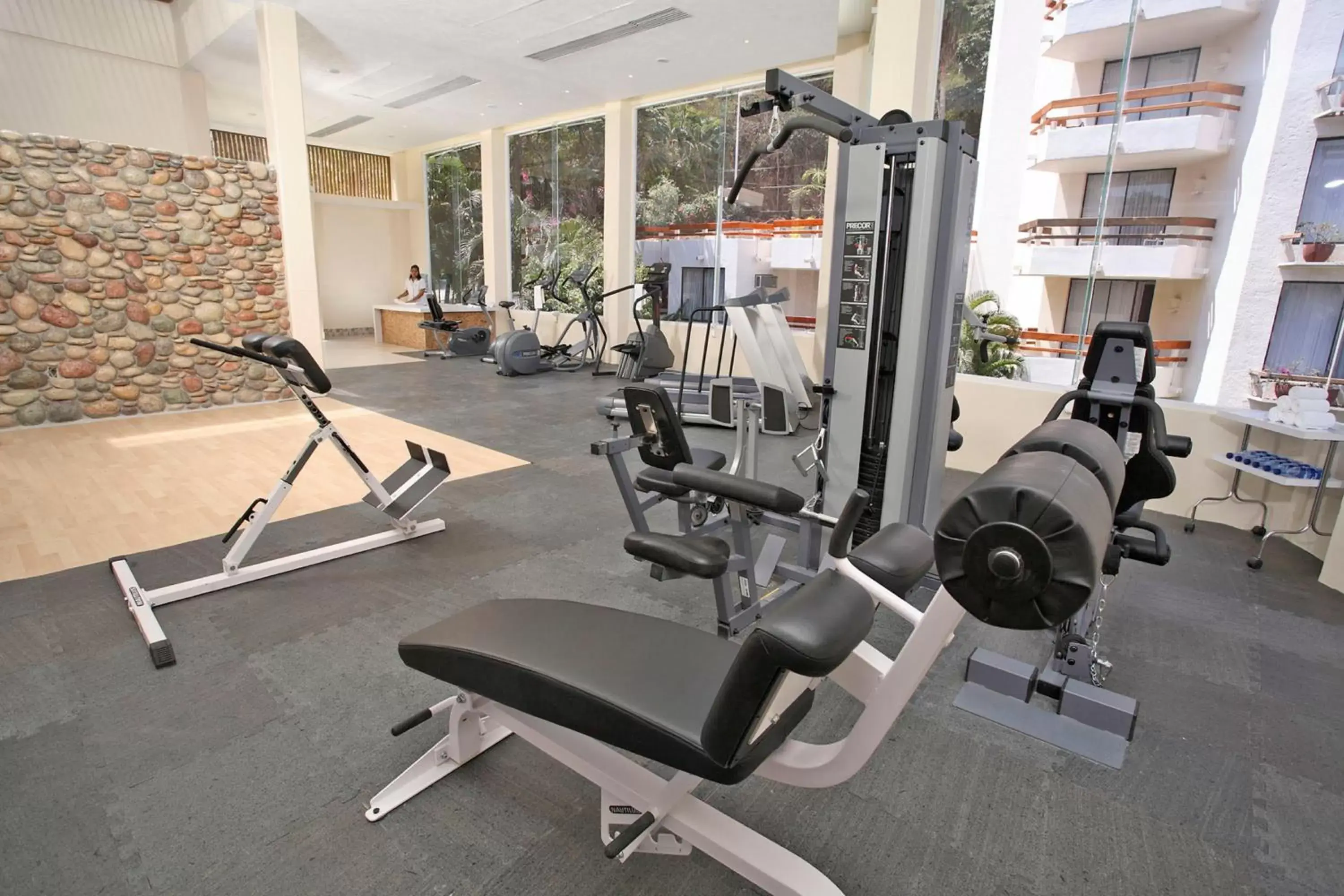 Fitness centre/facilities, Fitness Center/Facilities in Park Royal Beach Acapulco - All Inclusive