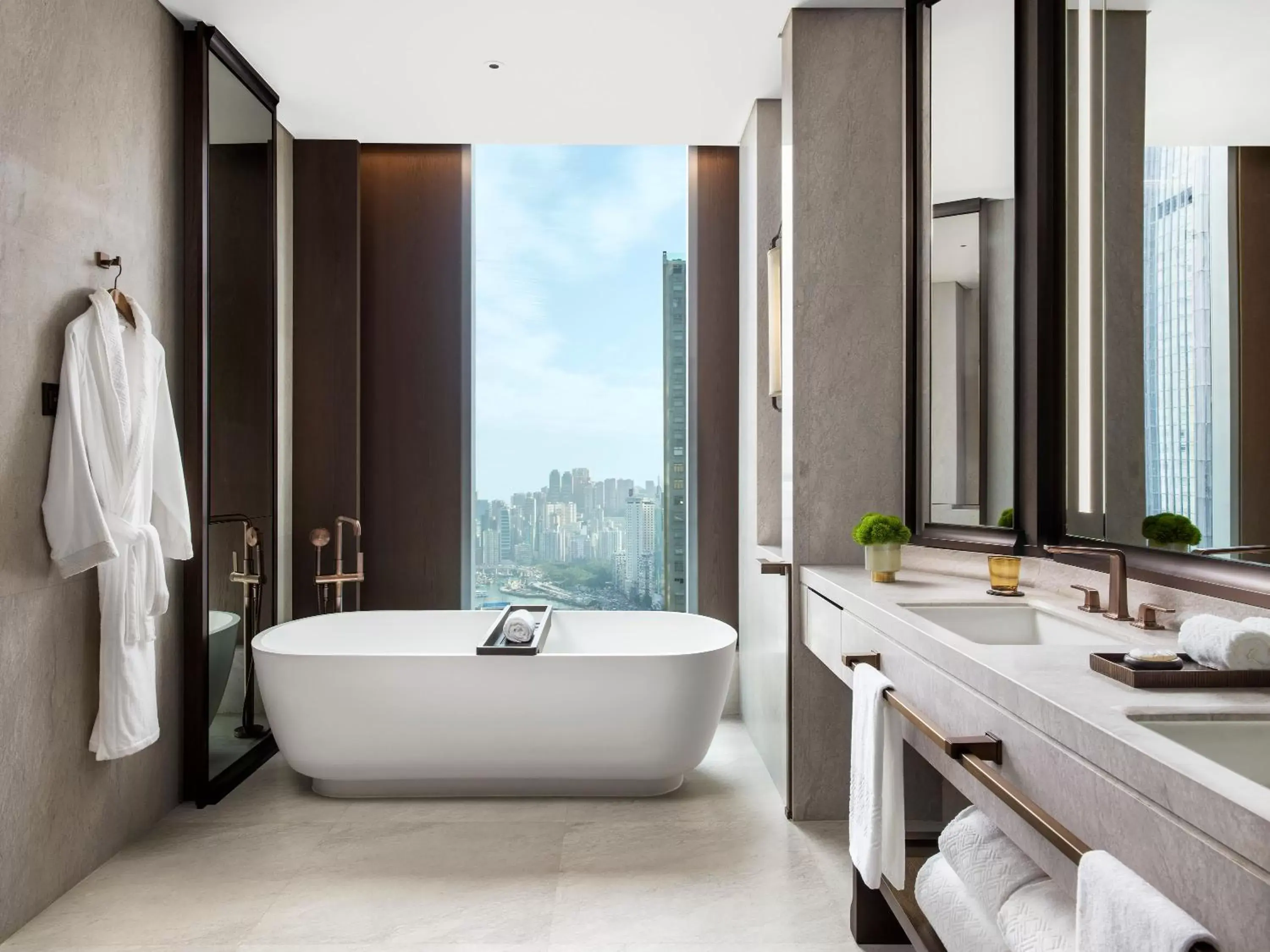 Bath, Bathroom in The St. Regis Hong Kong