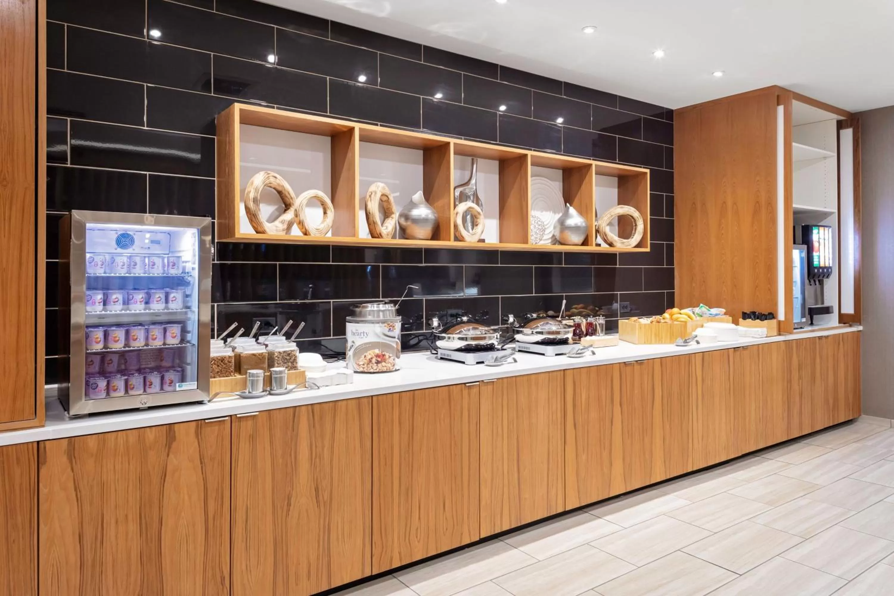 Breakfast in SpringHill Suites by Marriott Beaufort