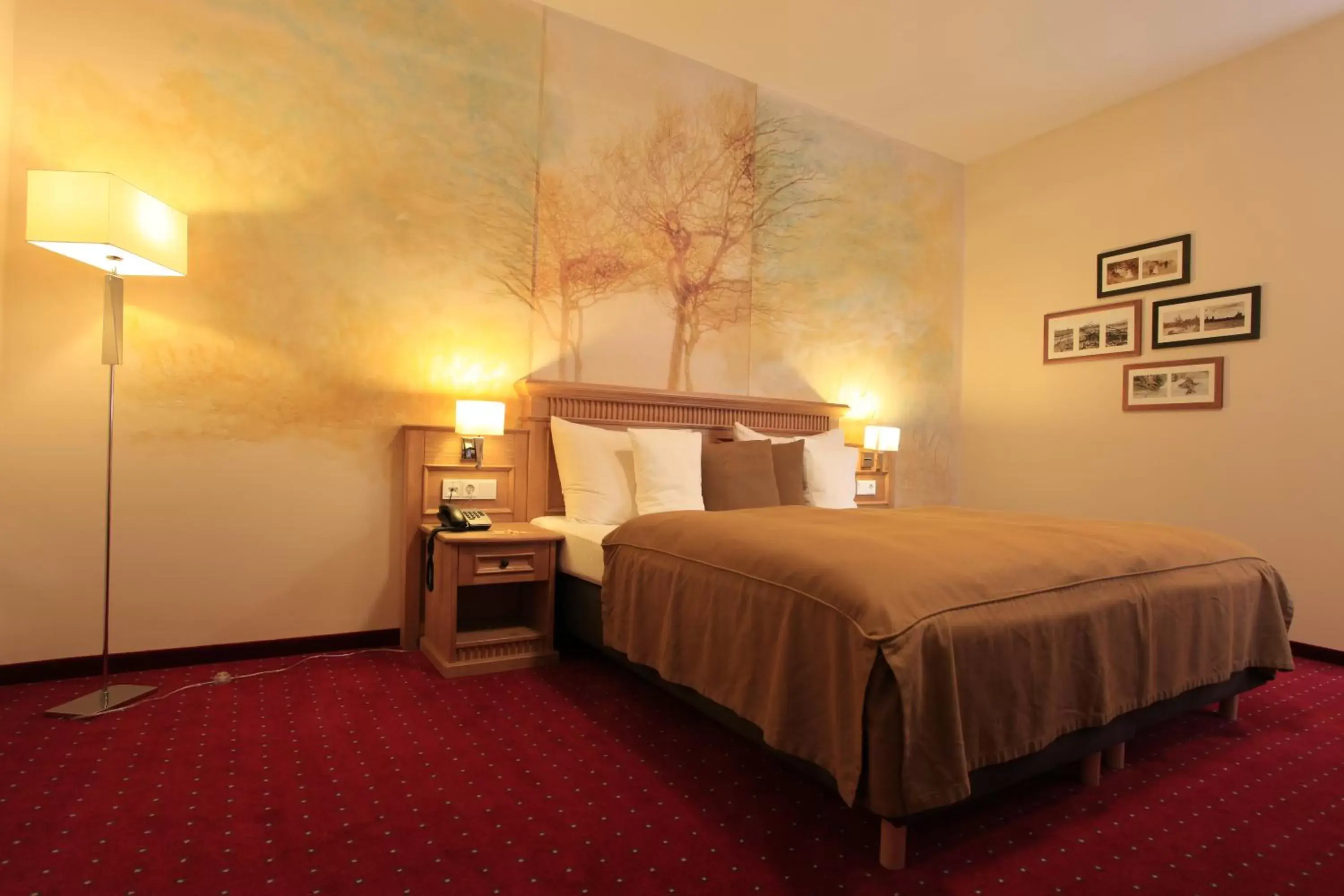Photo of the whole room, Bed in Romantik Hotel Scheelehof Stralsund