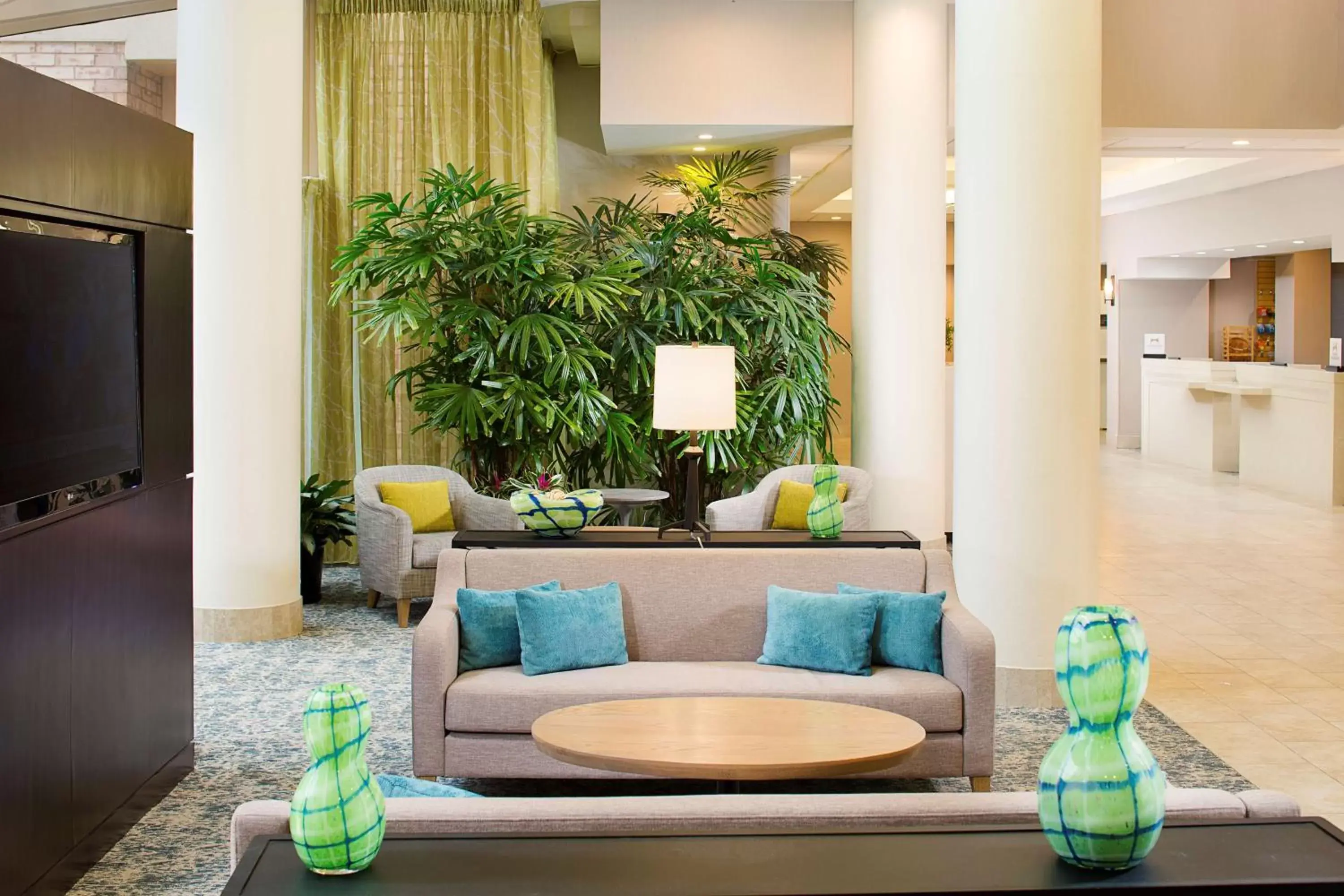 Lobby or reception, Seating Area in Hilton Atlanta Perimeter Suites