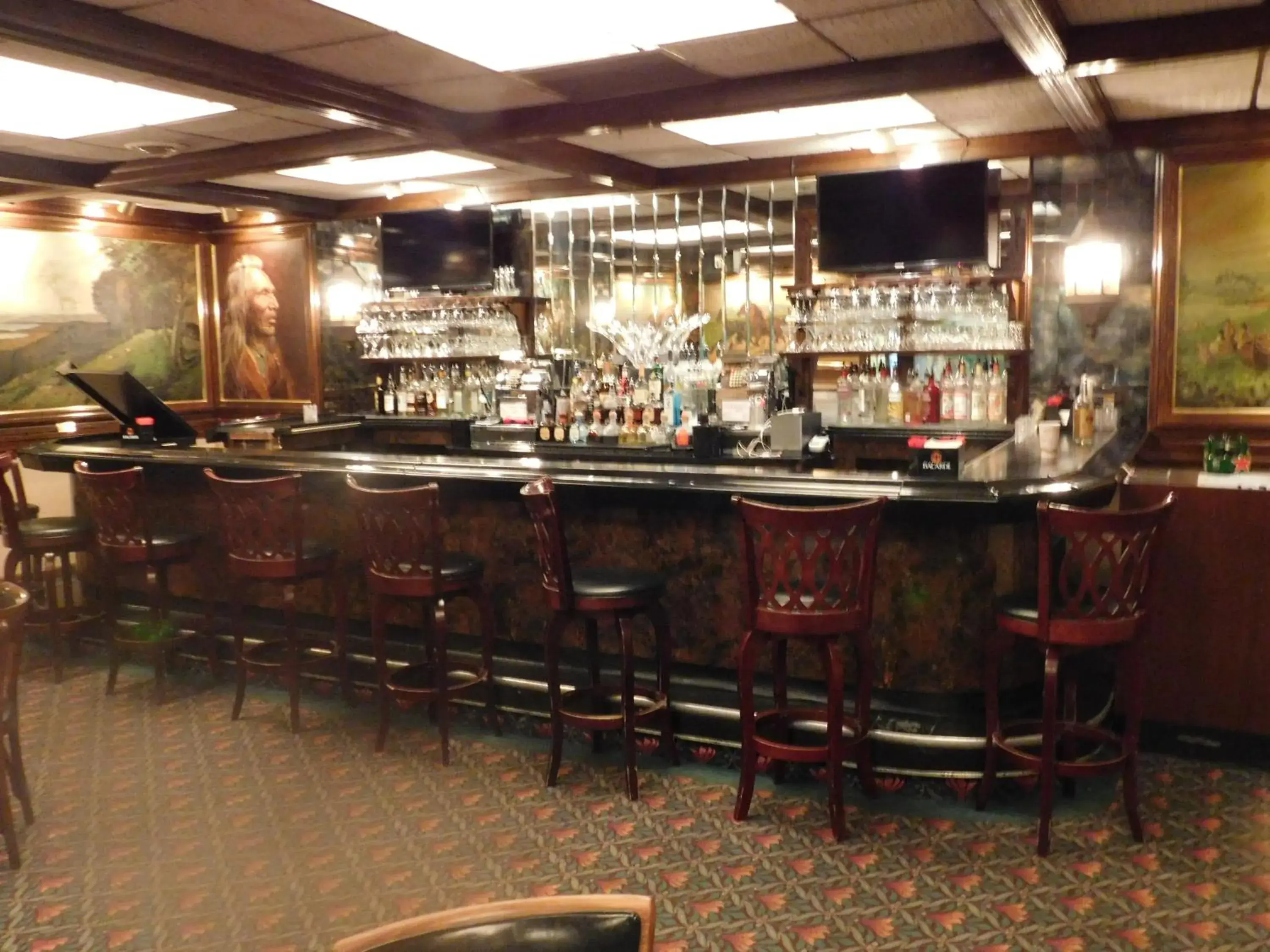 Lounge or bar in West Gate Inn Nyack Lounge or bar in West Gate Inn Nyack