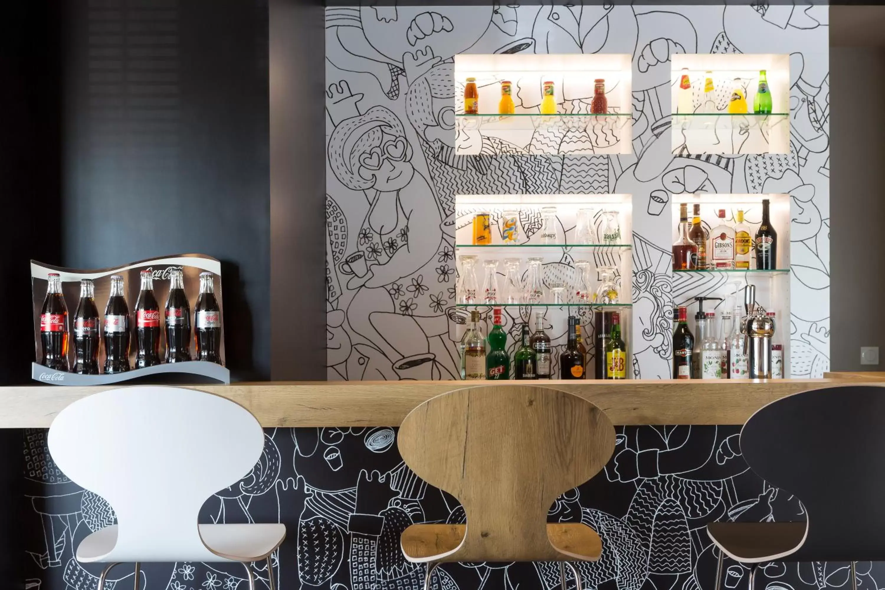 Lounge or bar in ibis Lorient Centre Hôtelier Lounge or bar in ibis Lorient Centre Hôtelier