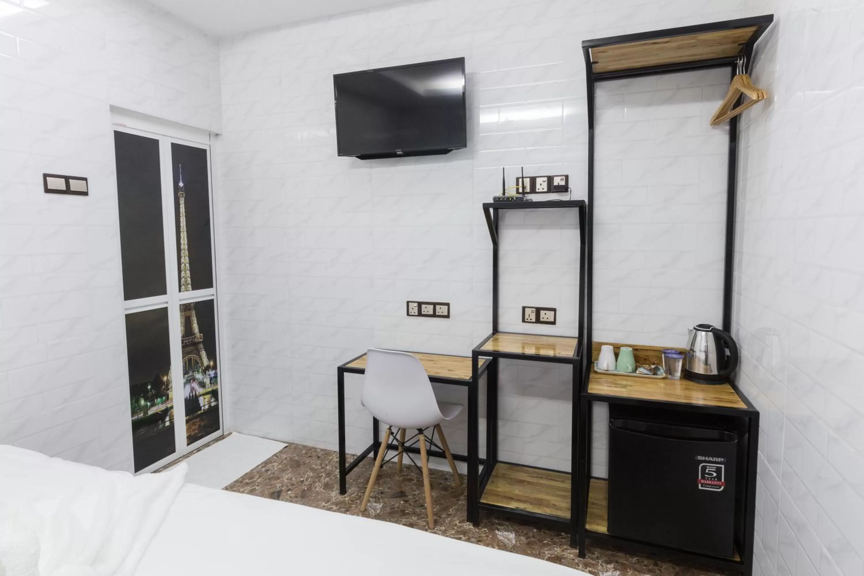 Photo of the whole room, Bed in Lee Luxury Home USM Penang