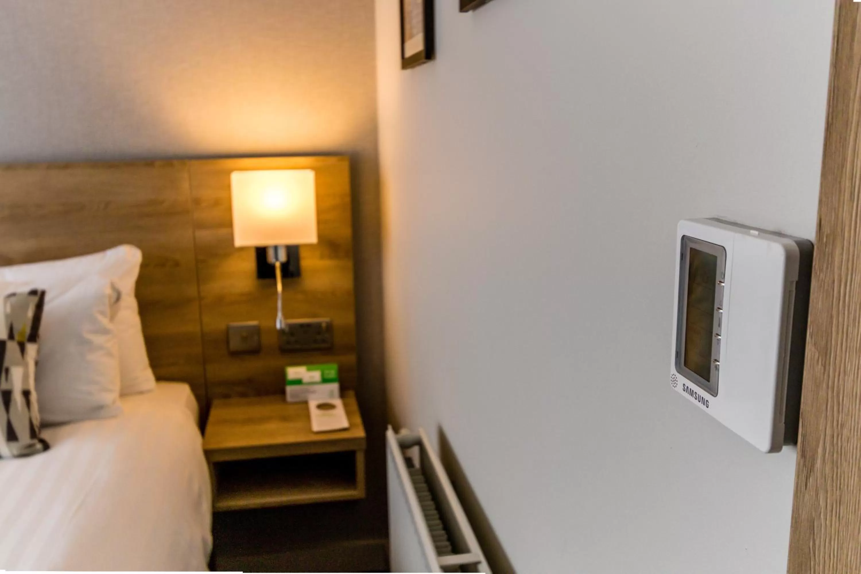 Photo of the whole room, Bed in Holiday Inn Preston by IHG