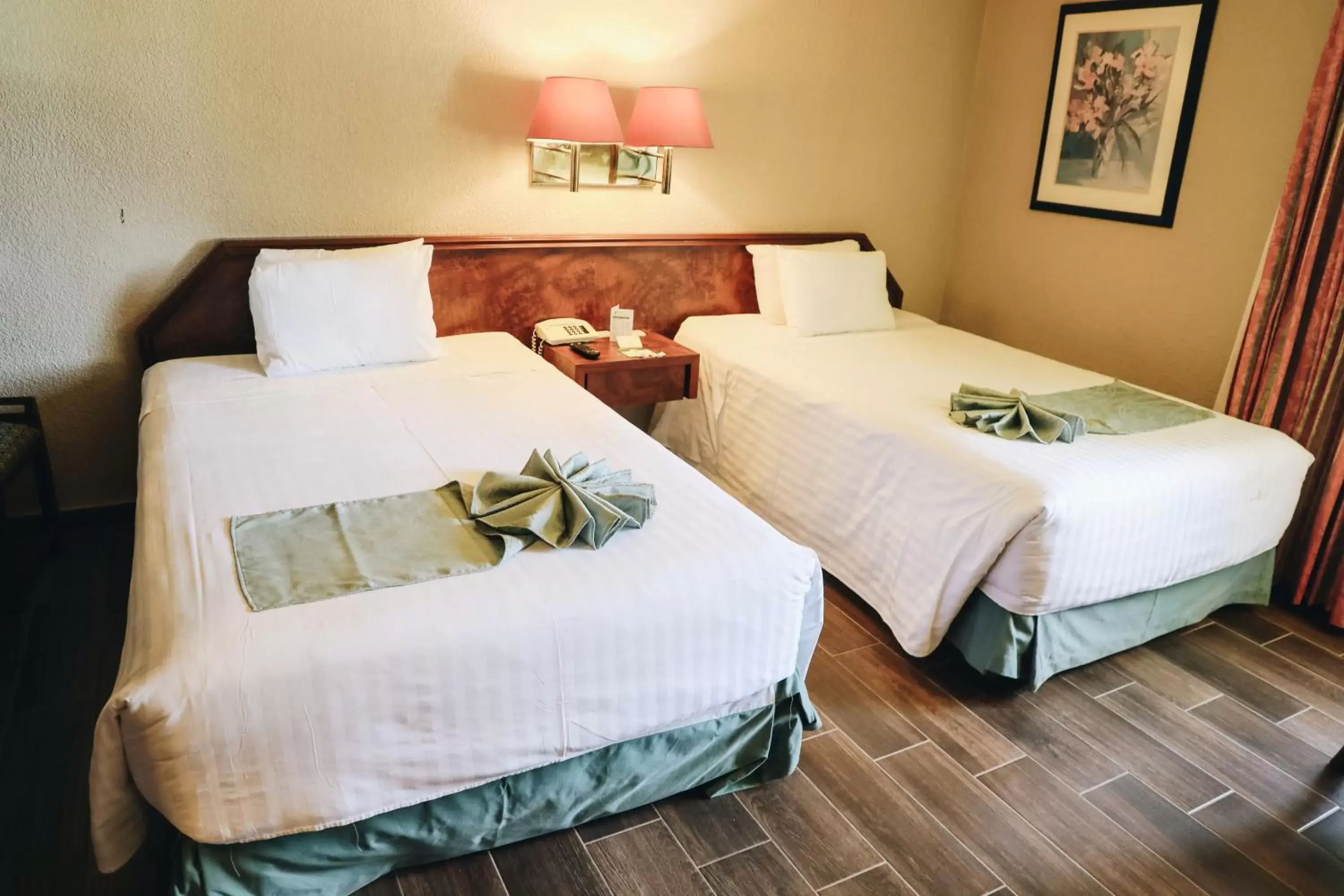 Bed in Hotel La Joya Tulancingo