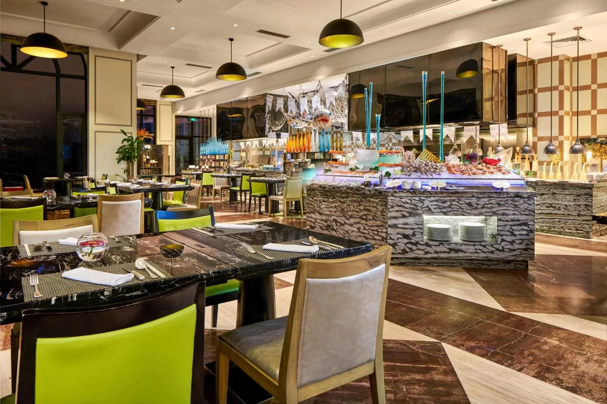 Restaurant/Places to Eat in Crowne Plaza Zhengzhou, an IHG Hotel