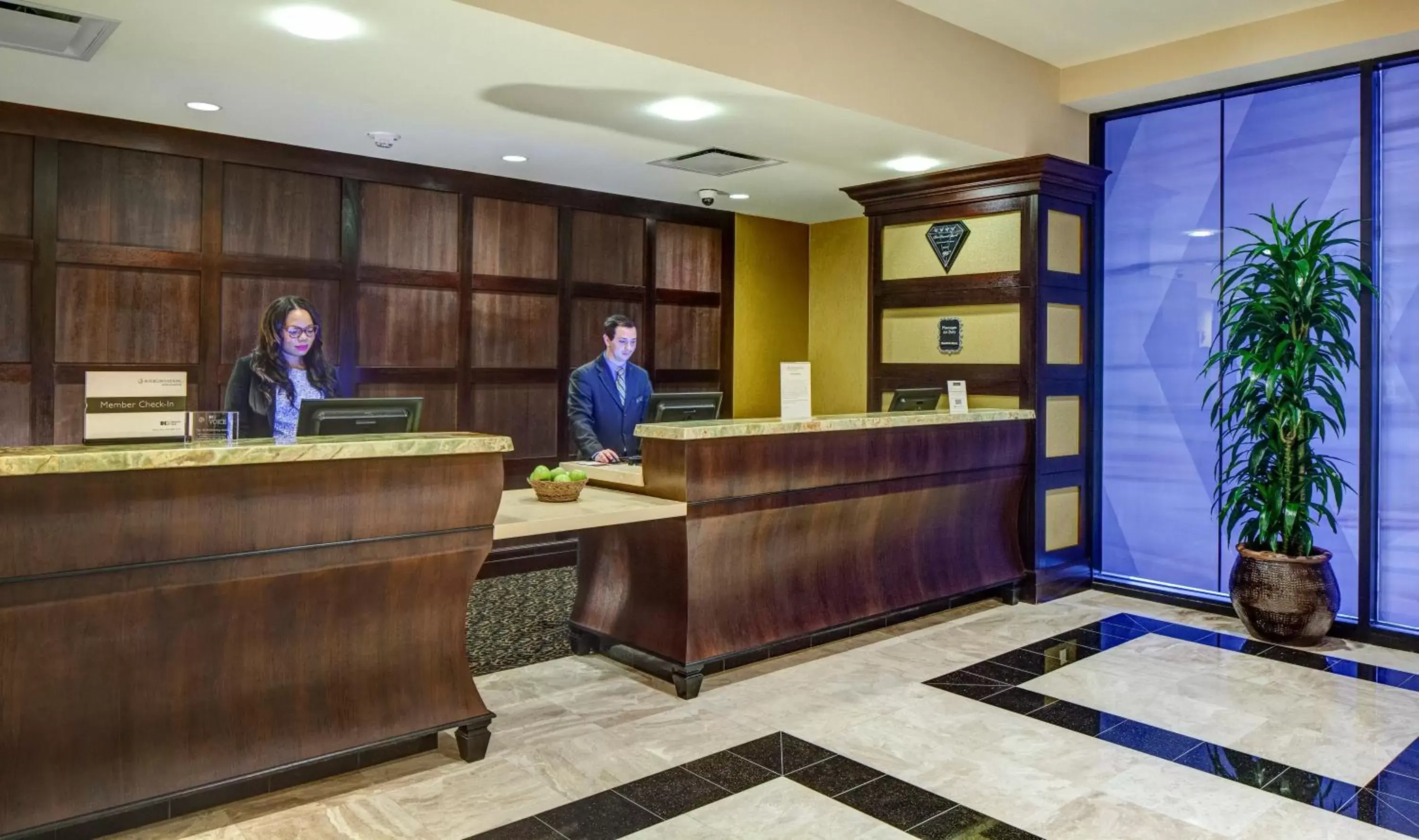Lobby or reception, Lobby/Reception in InterContinental New Orleans, an IHG Hotel